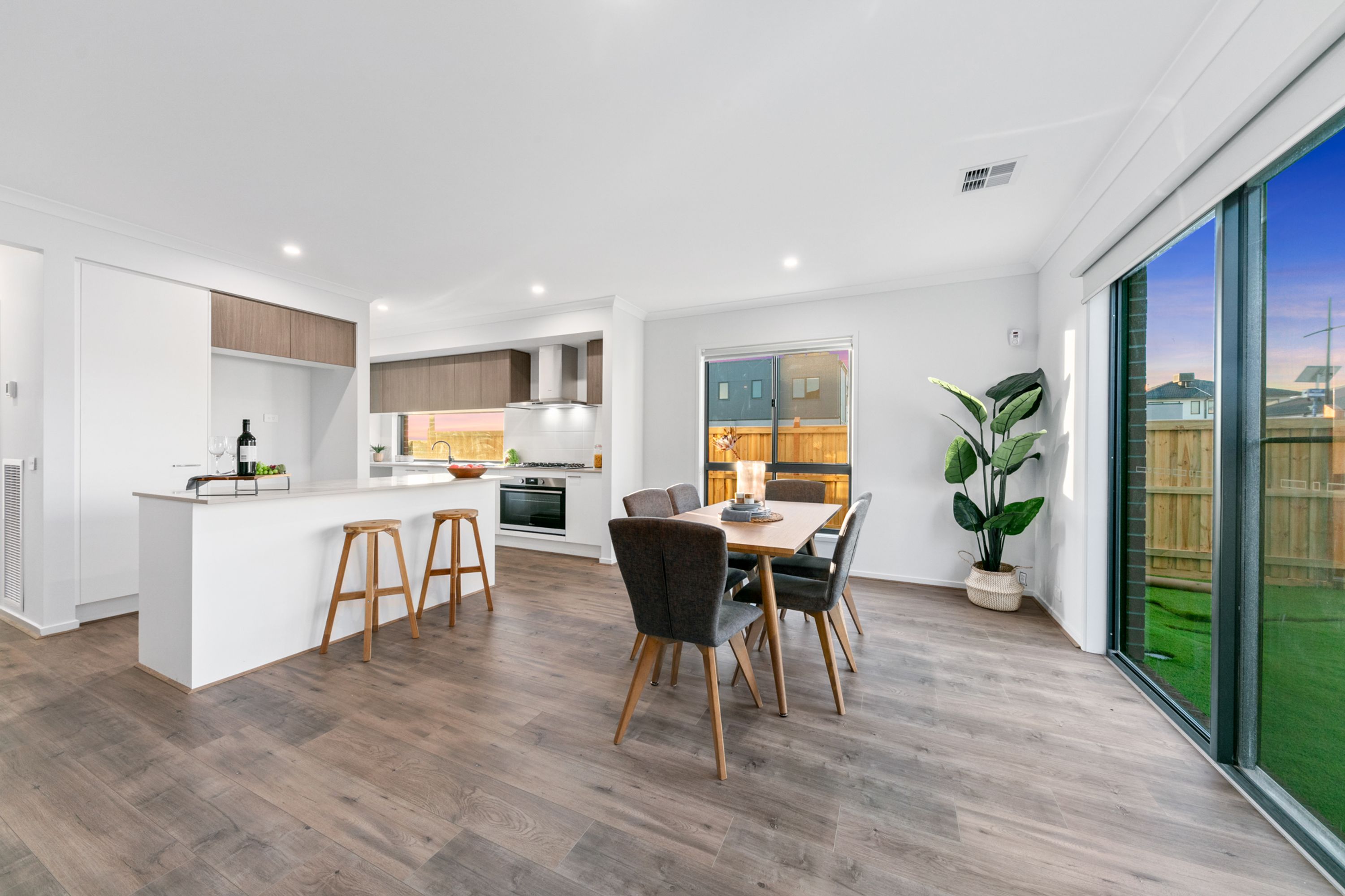 64 Gibsons Circuit, Bonnie Brook VIC 3335, Bonnie Brook - Thumbnail 4