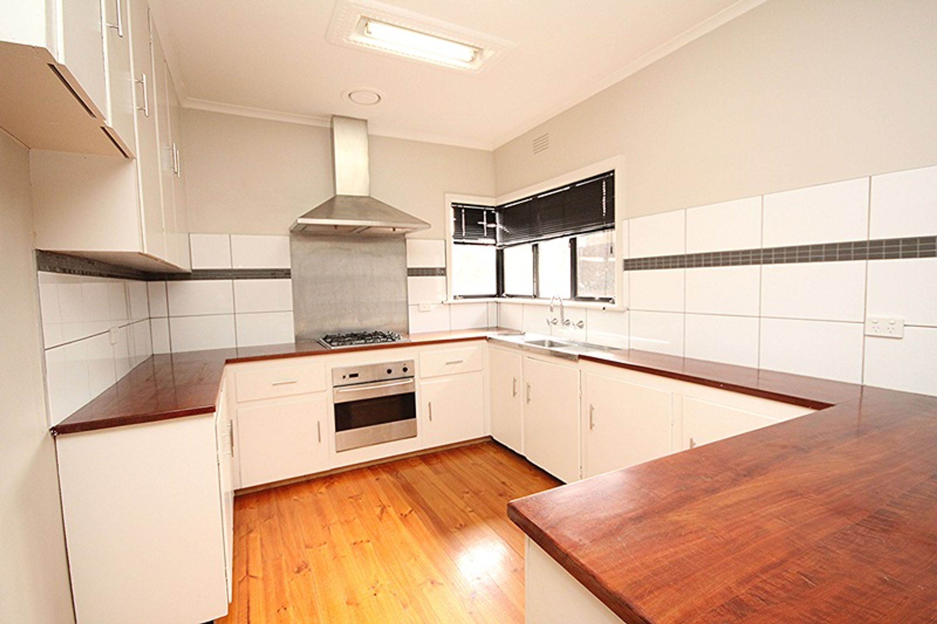 1 Queen Street, Horsham VIC 3400, Horsham - Thumbnail 2
