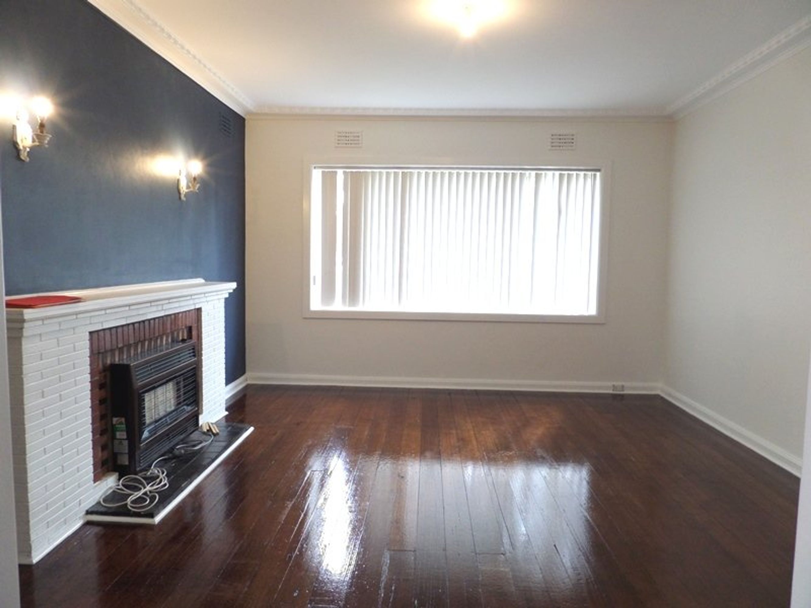 6 Armstrong Street, Springvale - Thumbnail 5