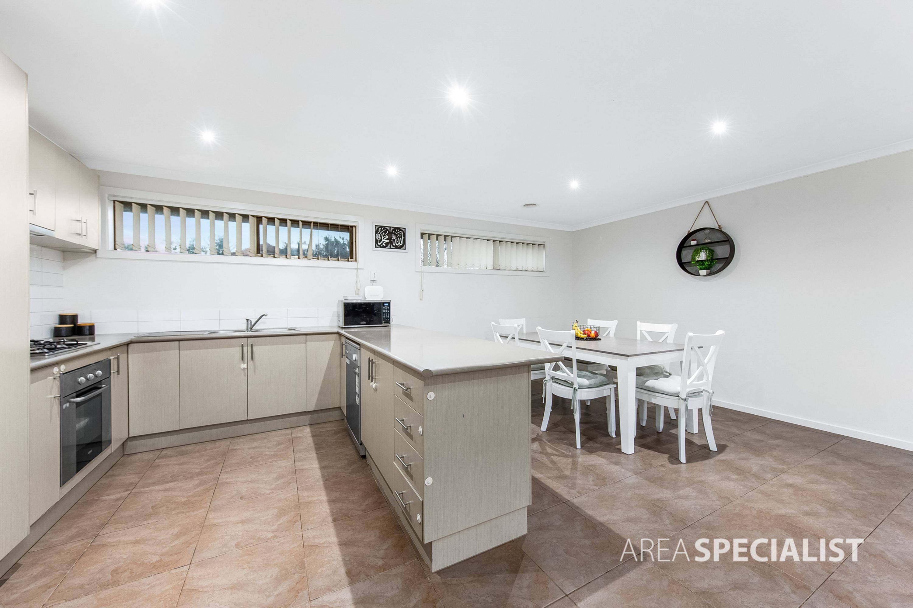 1/57 Victoria Road, Sydenham VIC 3037, Sydenham - Thumbnail 3