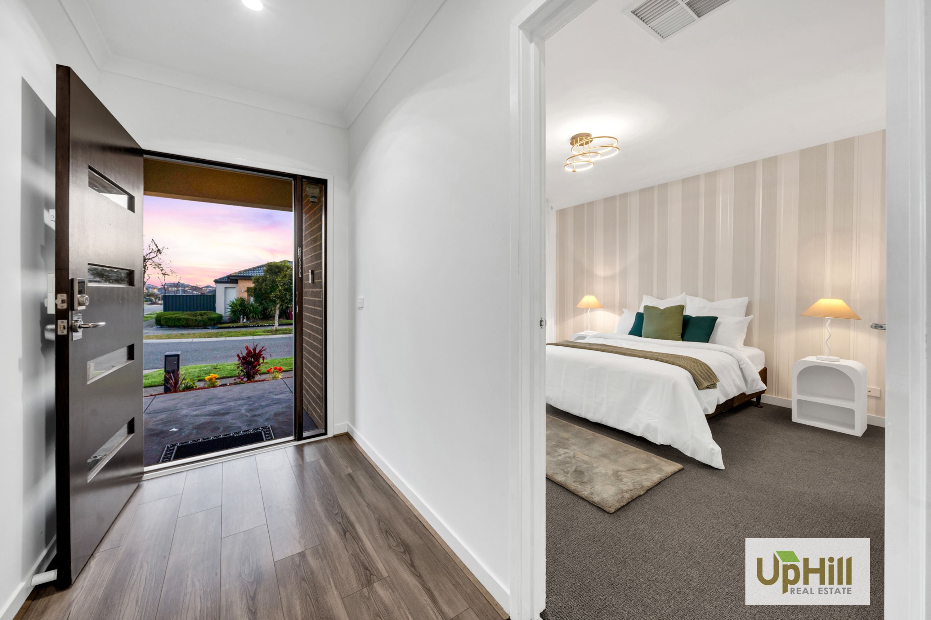 34 Compton Way, Clyde North - Thumbnail 2