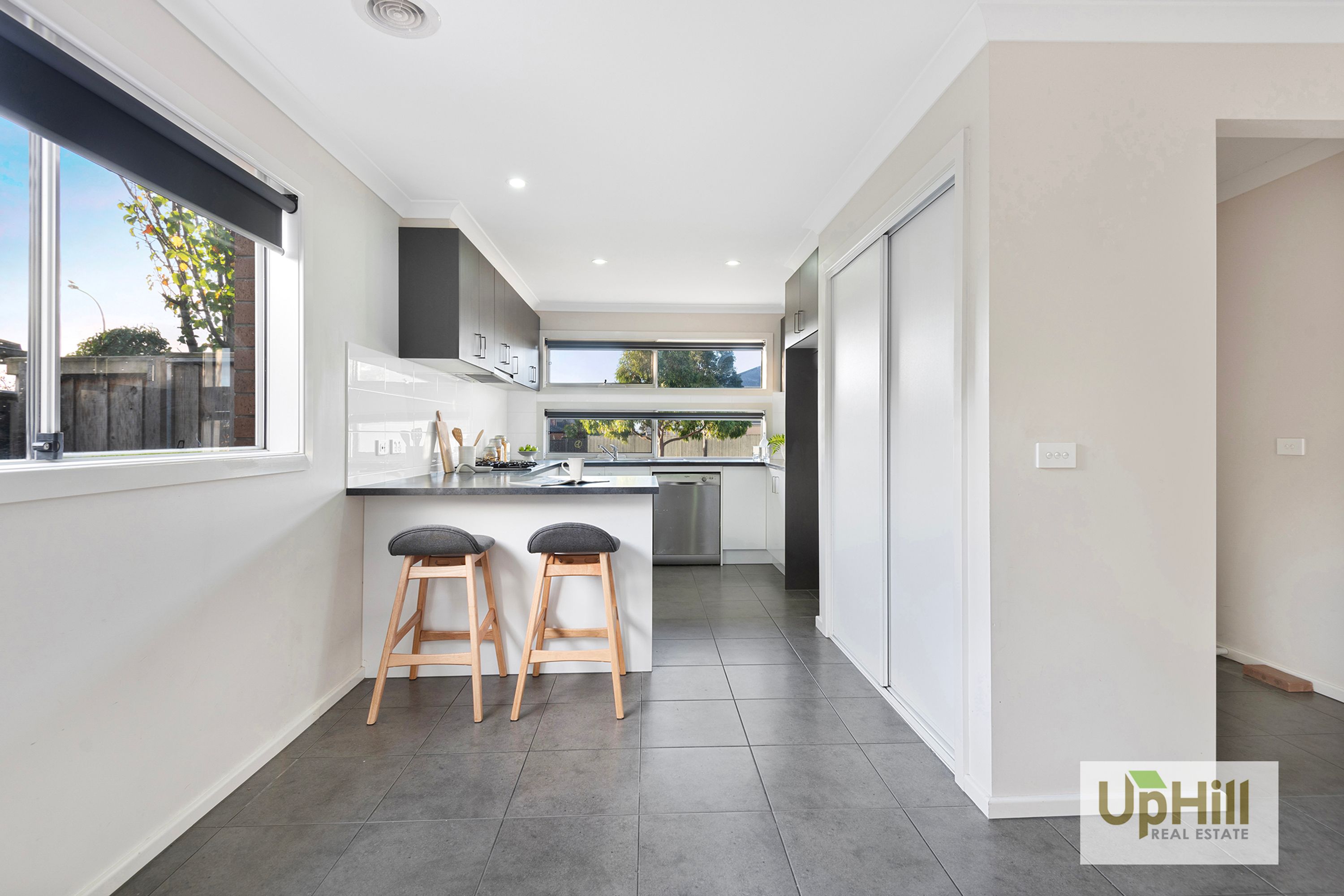 129 Everlasting Boulevard, Cranbourne West - Thumbnail 4