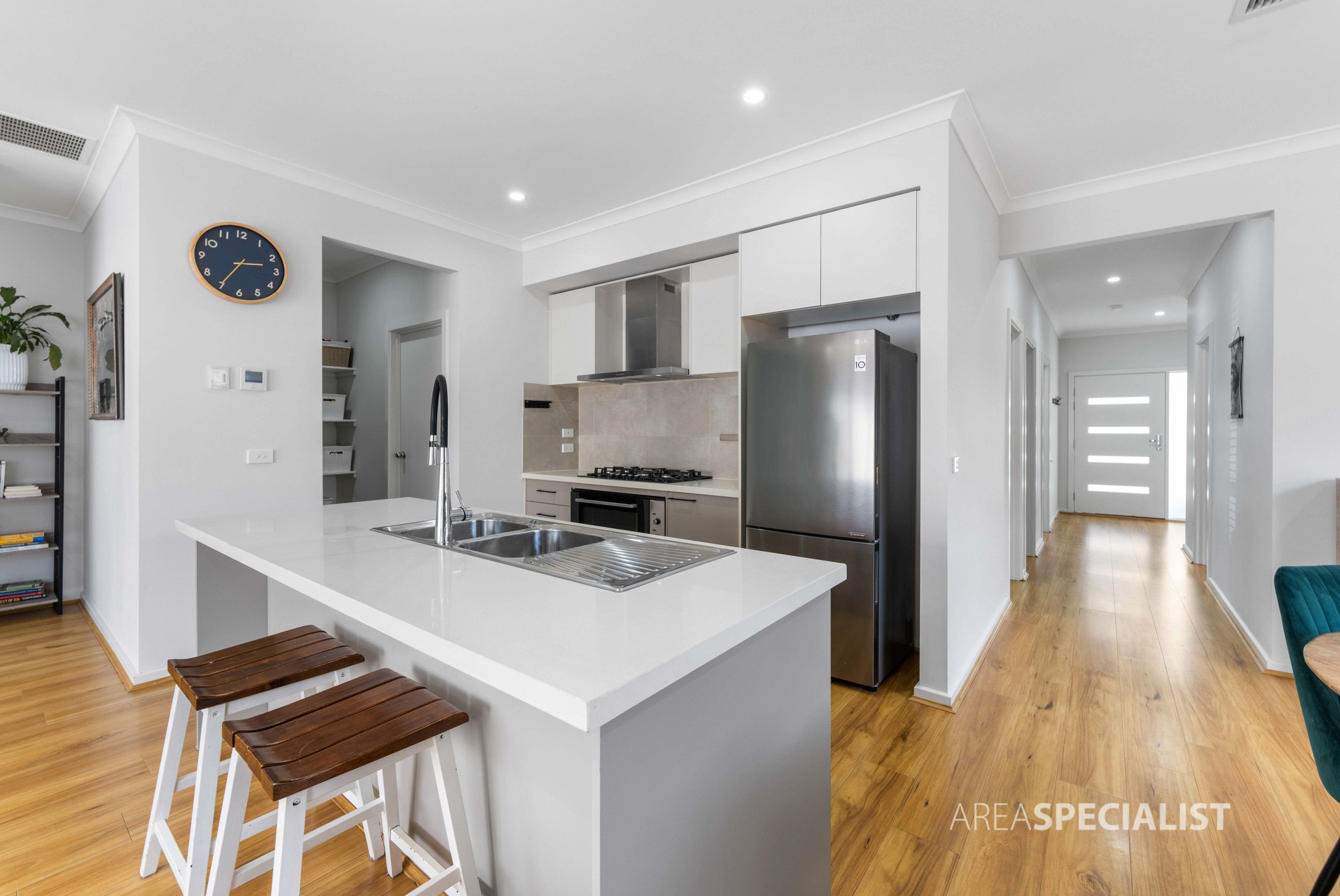 94 Farm Road, Werribee, Werribee - Thumbnail 8