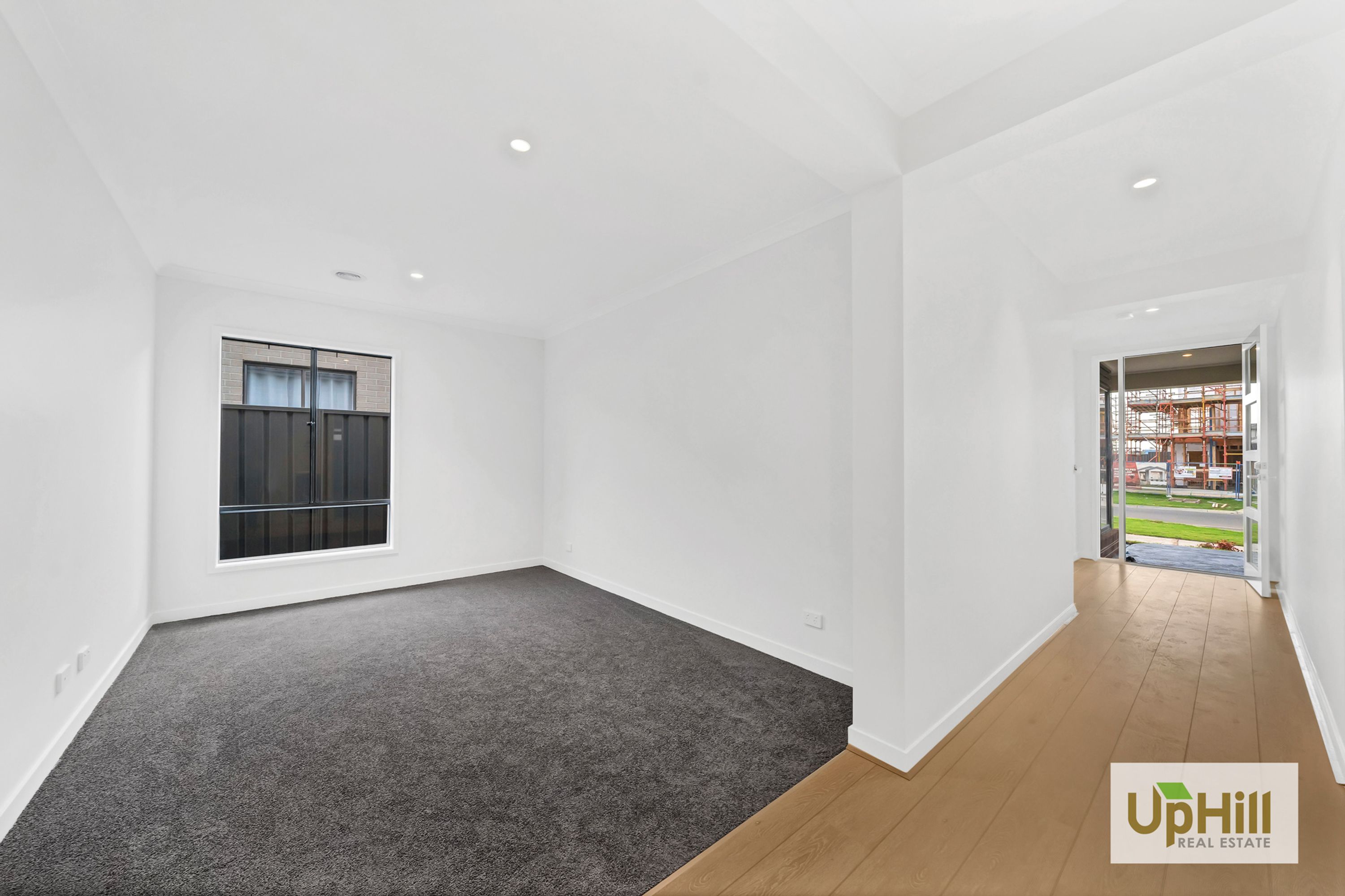 43 APPLEJACK BLVD, Clyde - Thumbnail 4