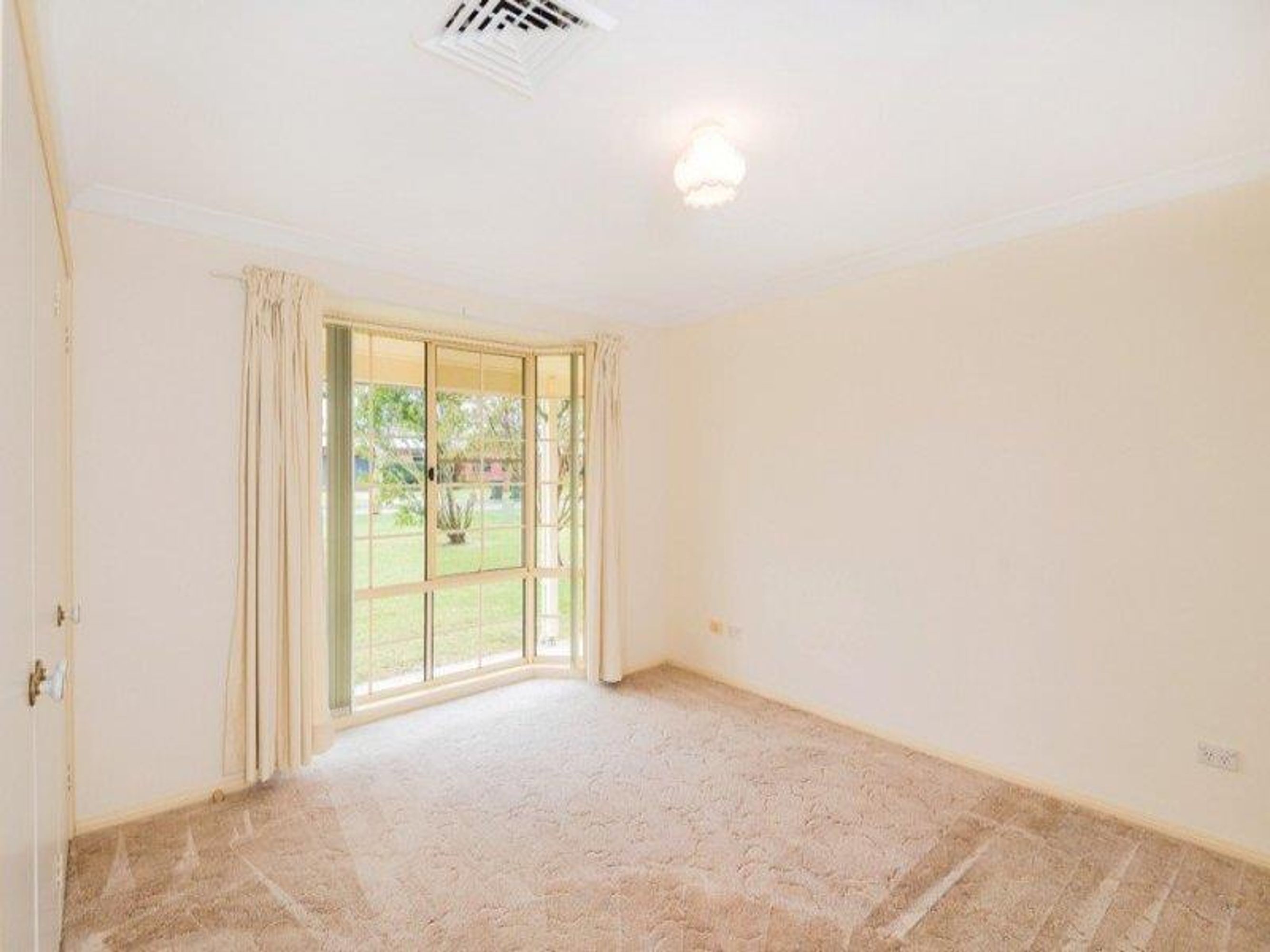2 Cronin Avenue, Junction Hill - Thumbnail 7