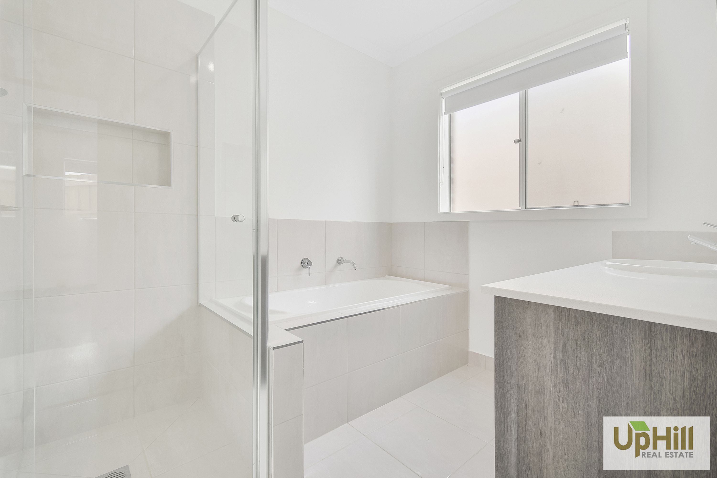 39 NOAH ROAD, Clyde North - Thumbnail 8