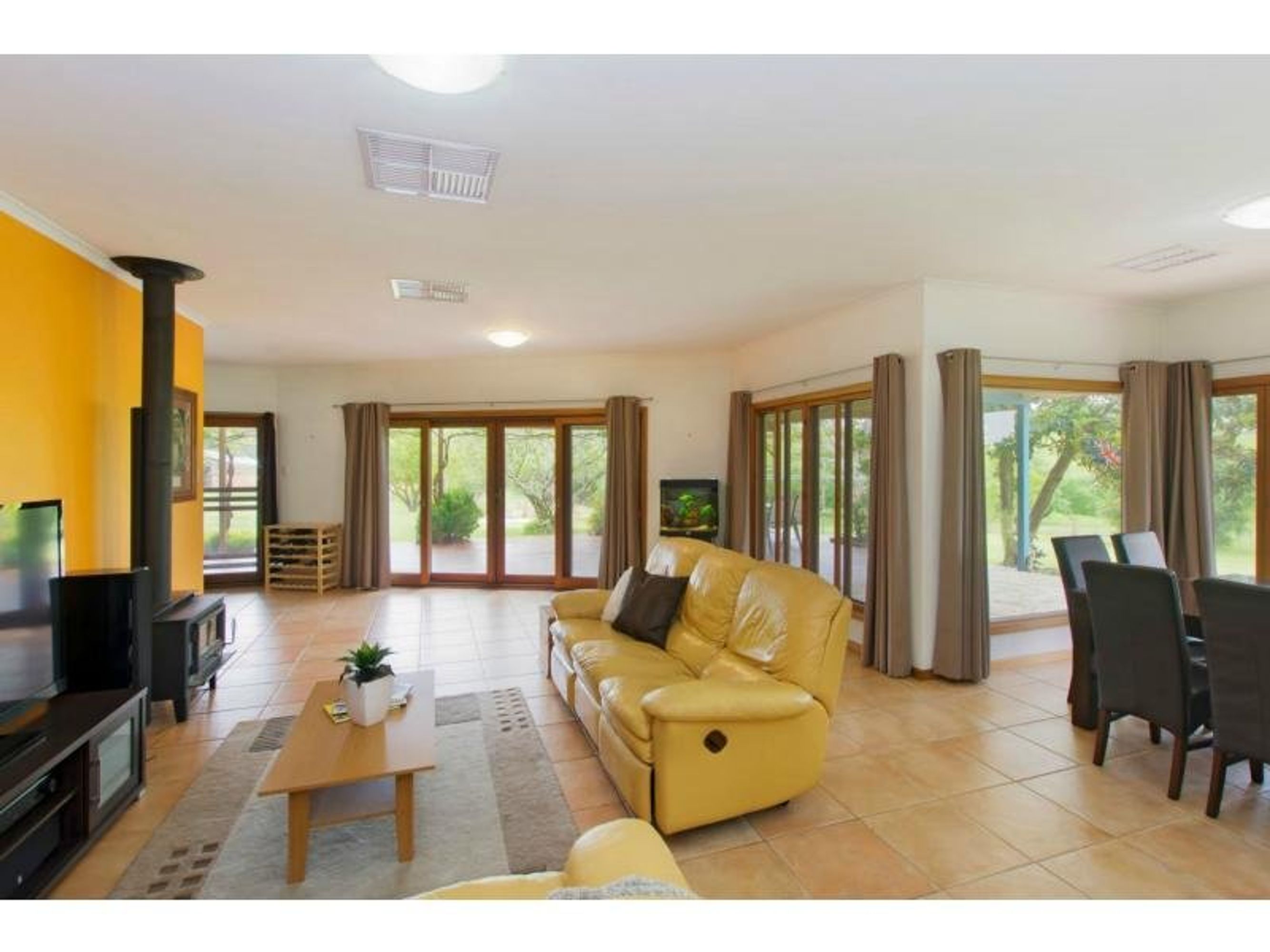 48 Hawthorn Road, Mount Barker, SA 5251, Mount Barker - Thumbnail 2