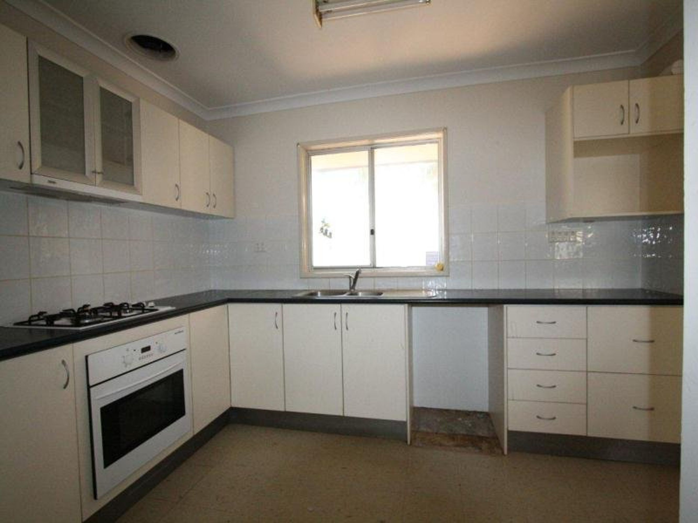 15 Baler Close, South Hedland, South Hedland - Thumbnail 2