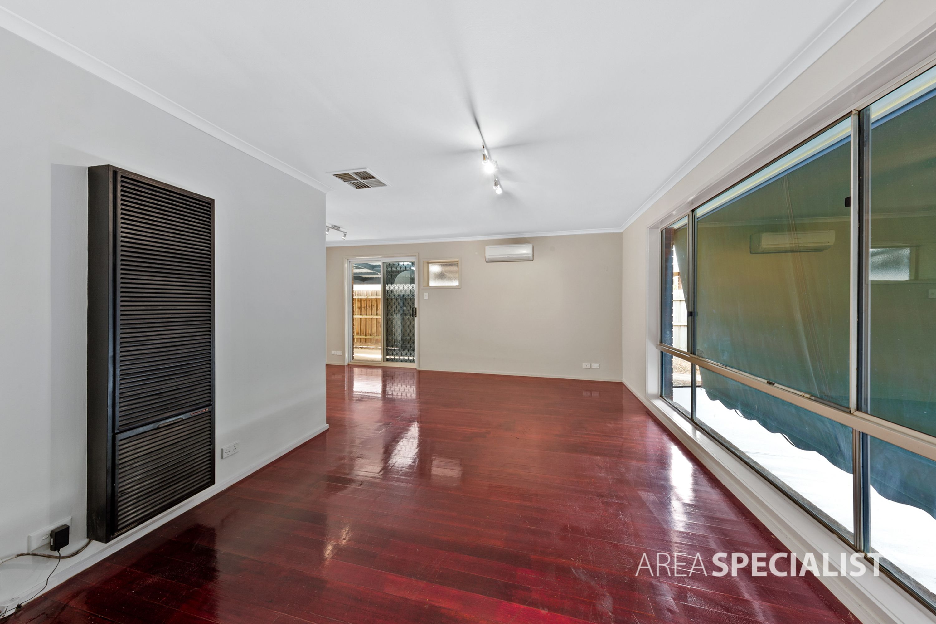 100 Feathertop Drive, Wyndham Vale VIC 3024, Wyndham Vale - Thumbnail 3