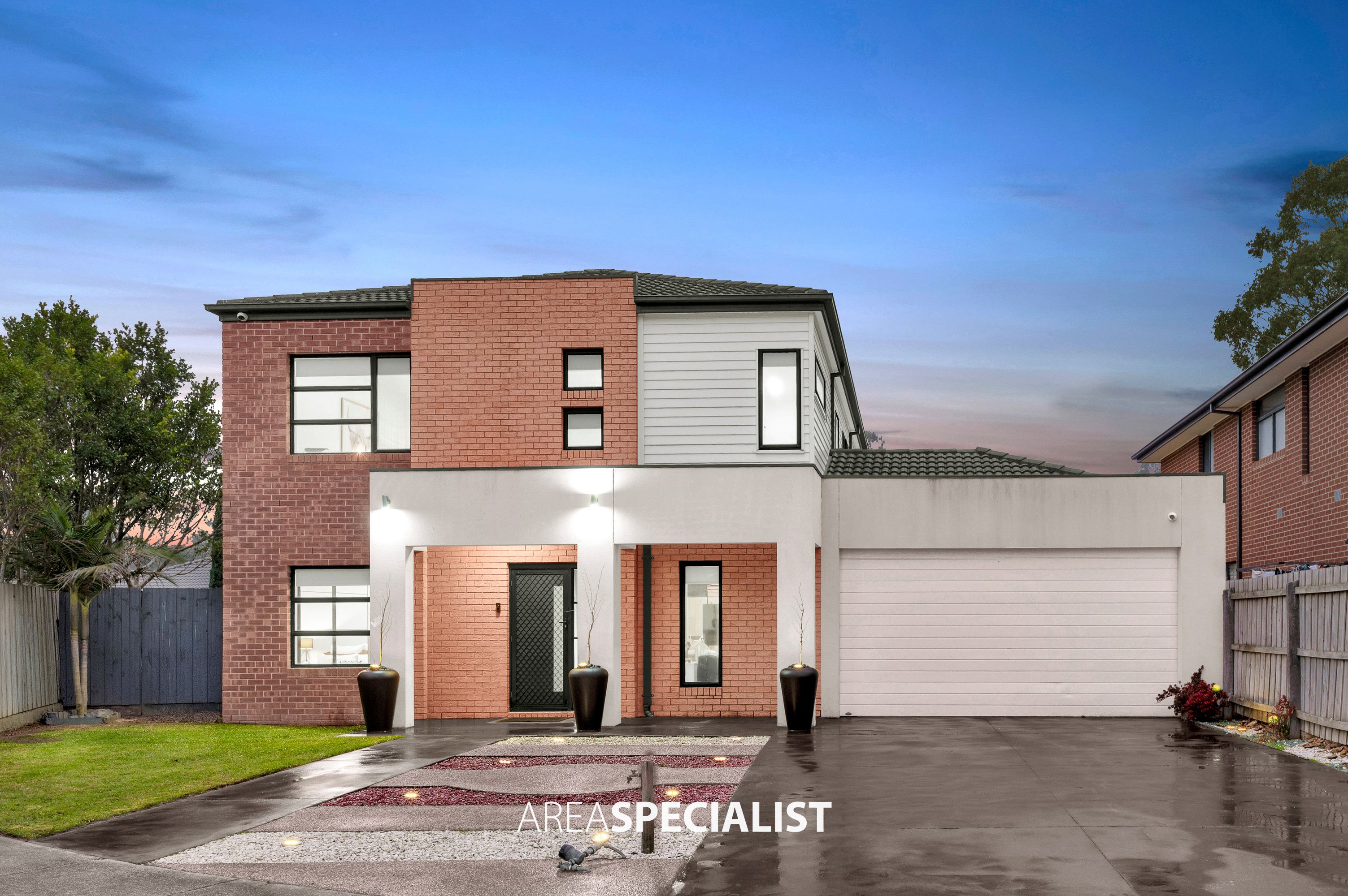 30 Aisbett Close, Lynbrook - Image 1