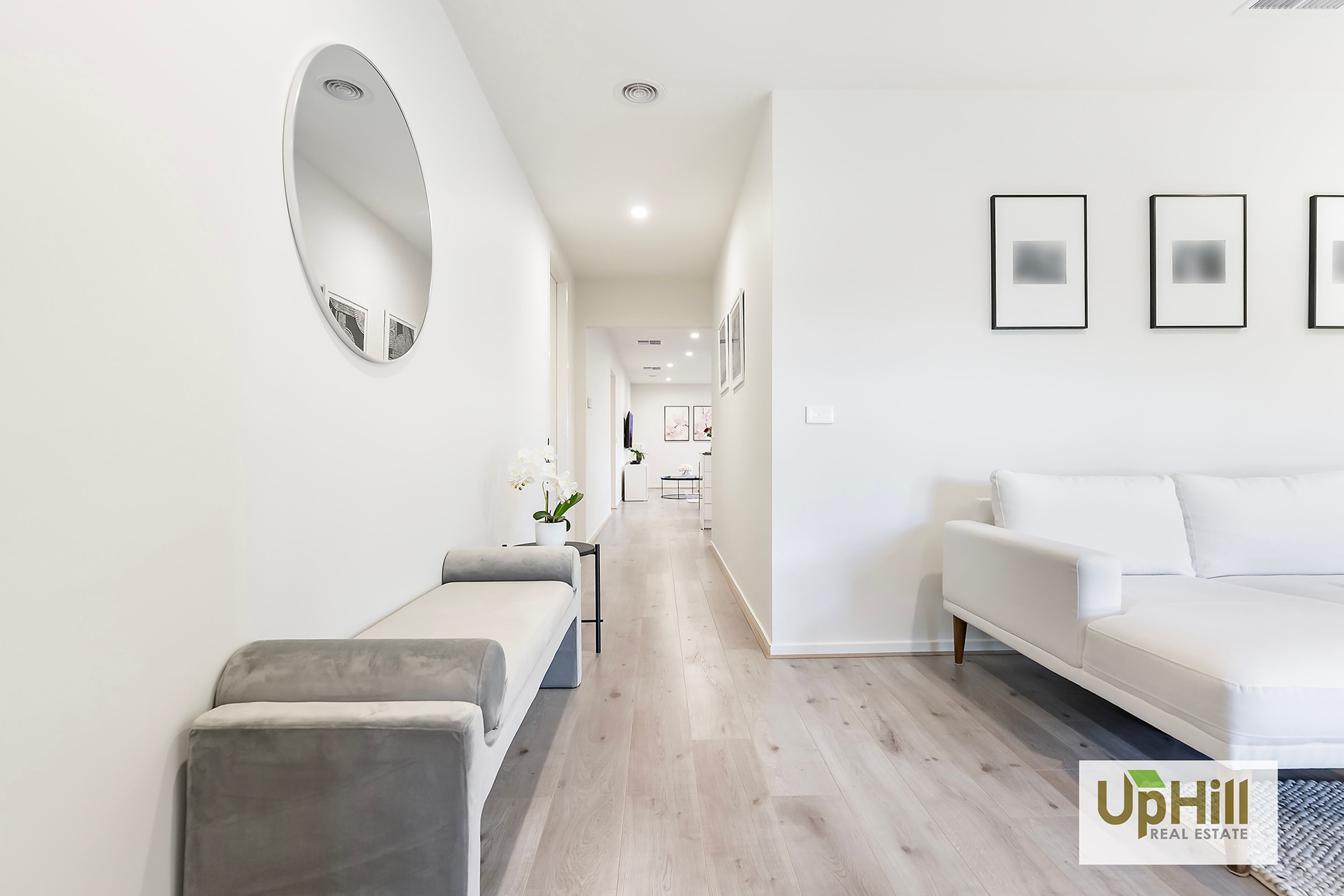 266 Heather Grove, Clyde North - Thumbnail 2