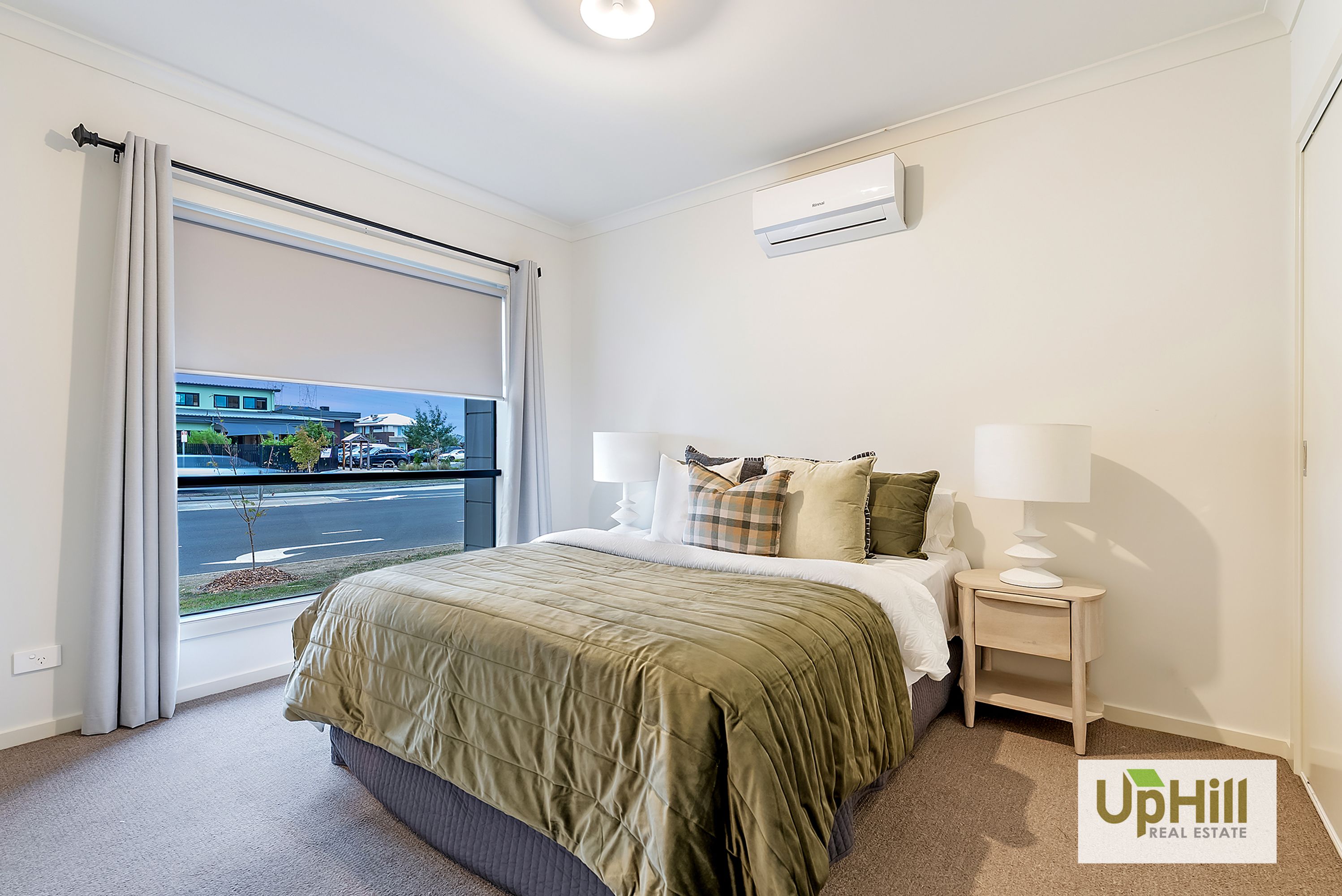 10 Plymouth Boulevard, Clyde North - Thumbnail 2