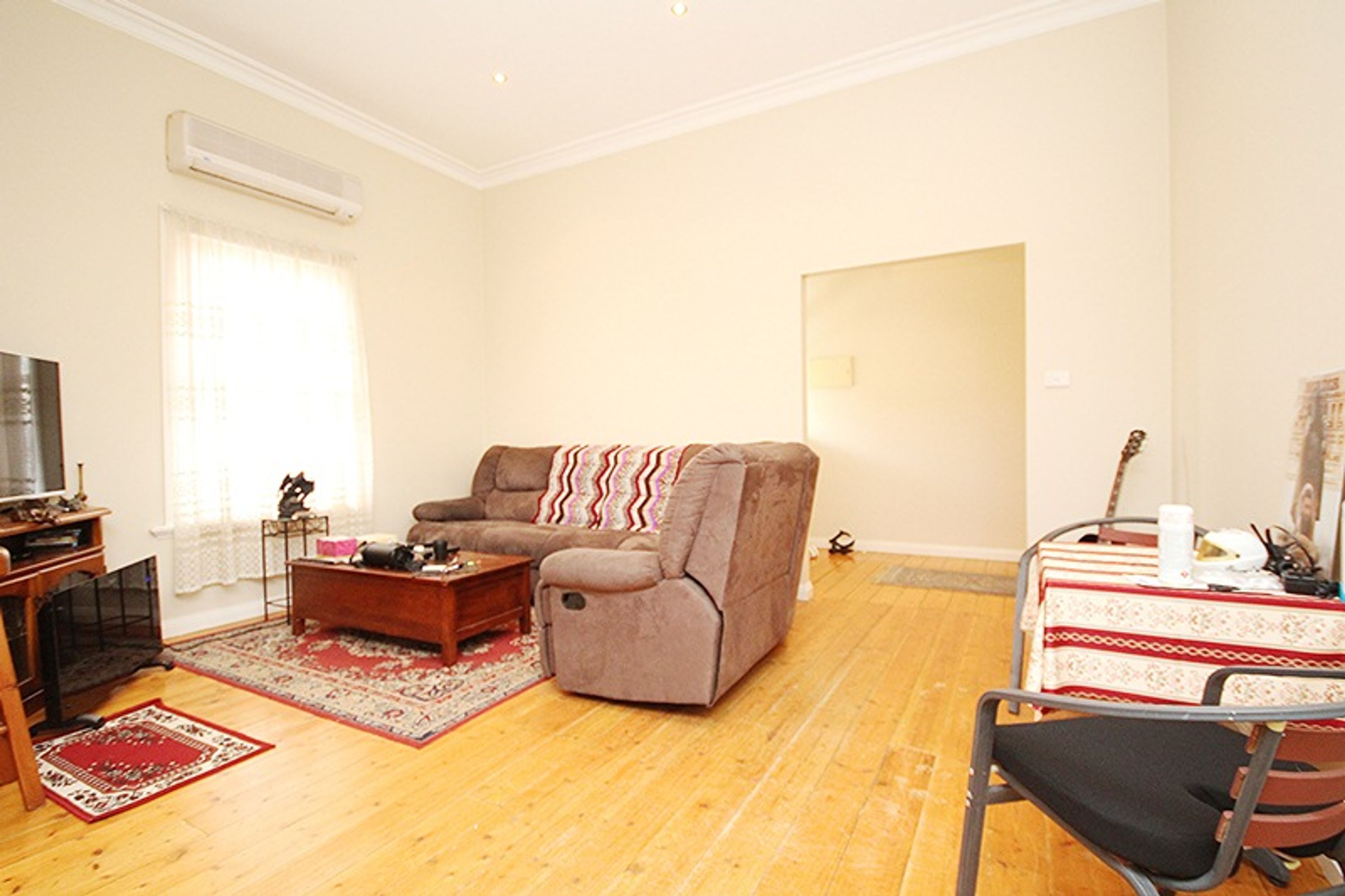 10 Davis Avenue, Nhill VIC 3418, Nhill - Thumbnail 2