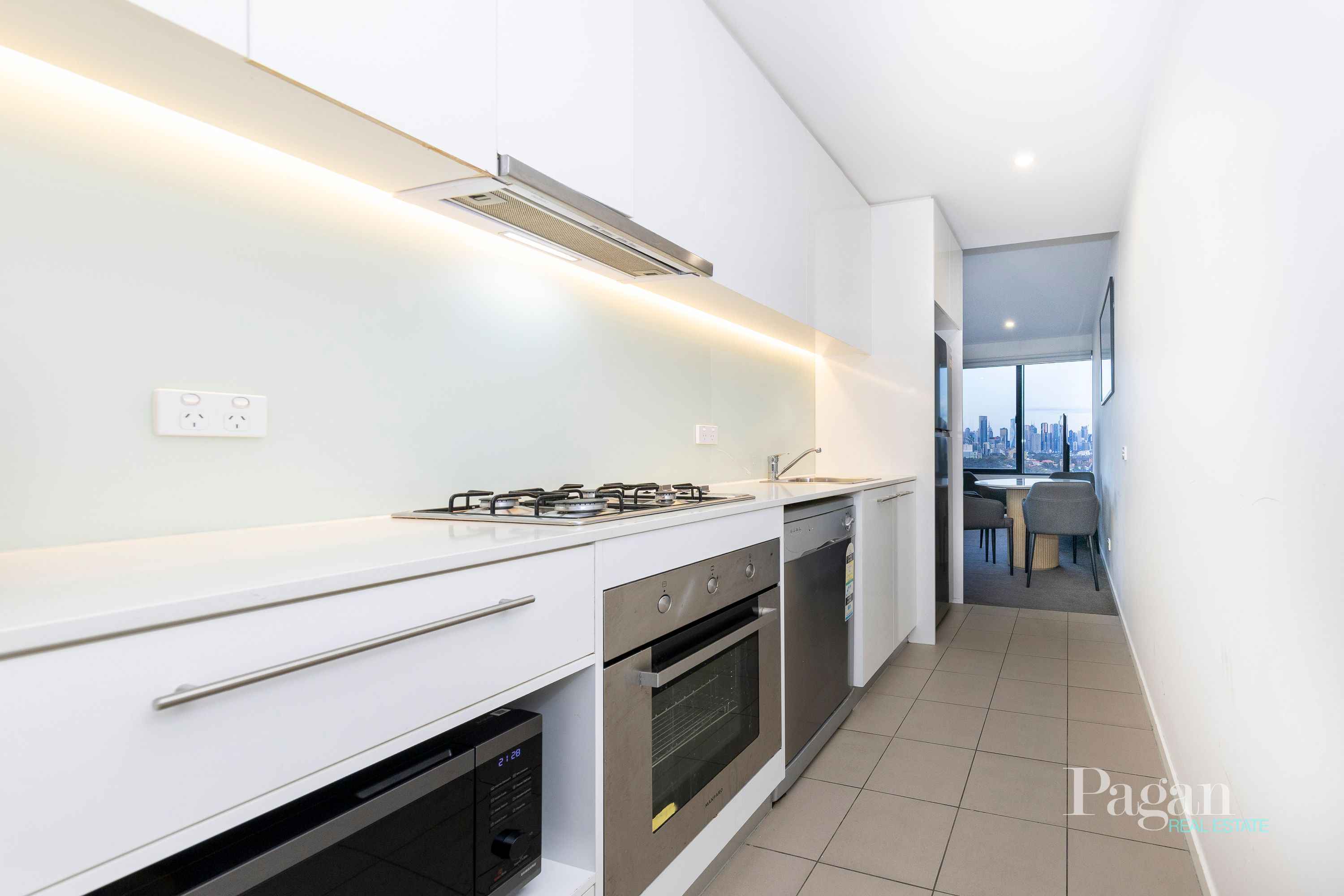 1610/18 Mt Alexander Road, Travancore - Thumbnail 4