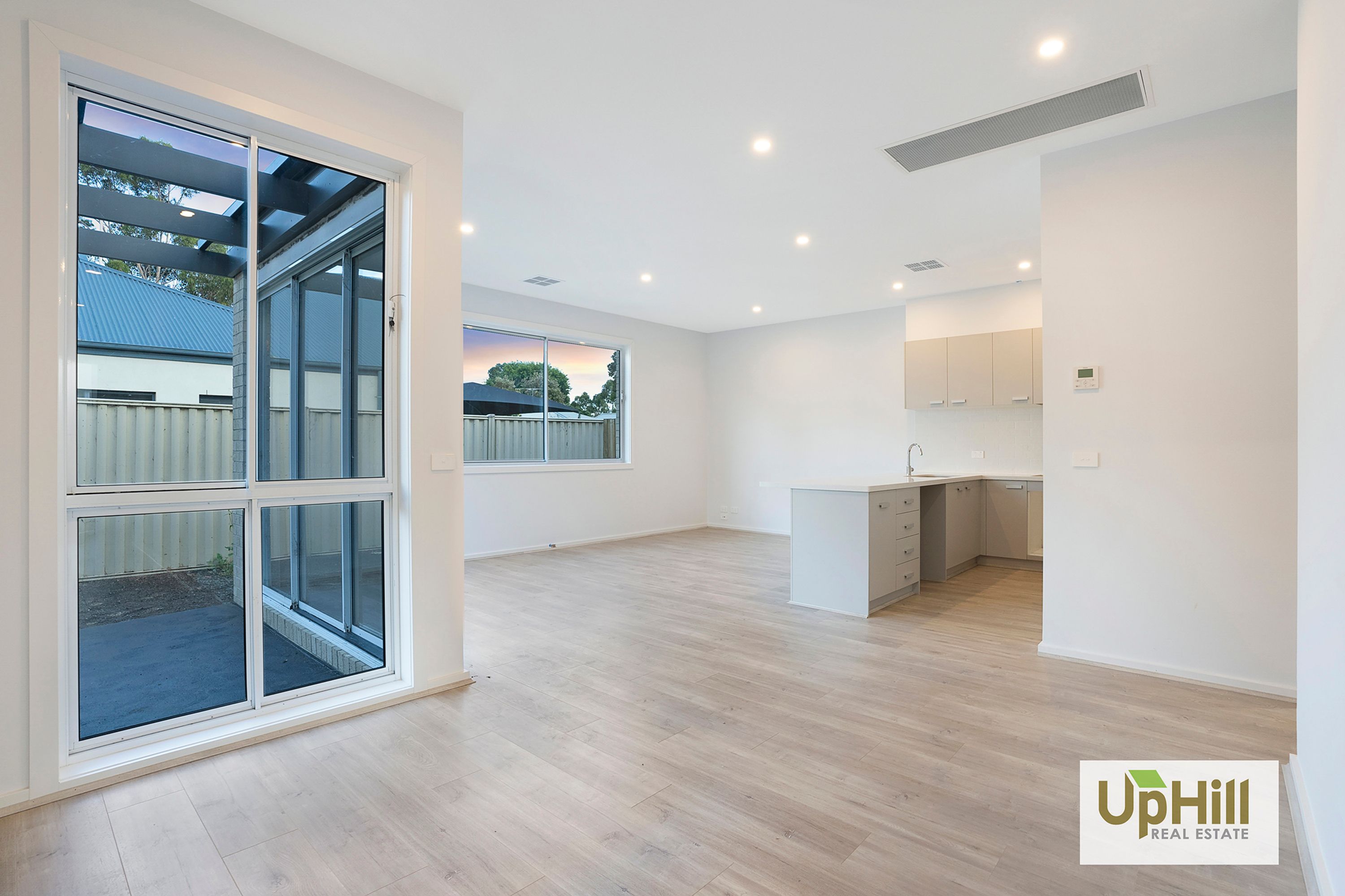 2/148 Princes Highway, Pakenham - Thumbnail 3