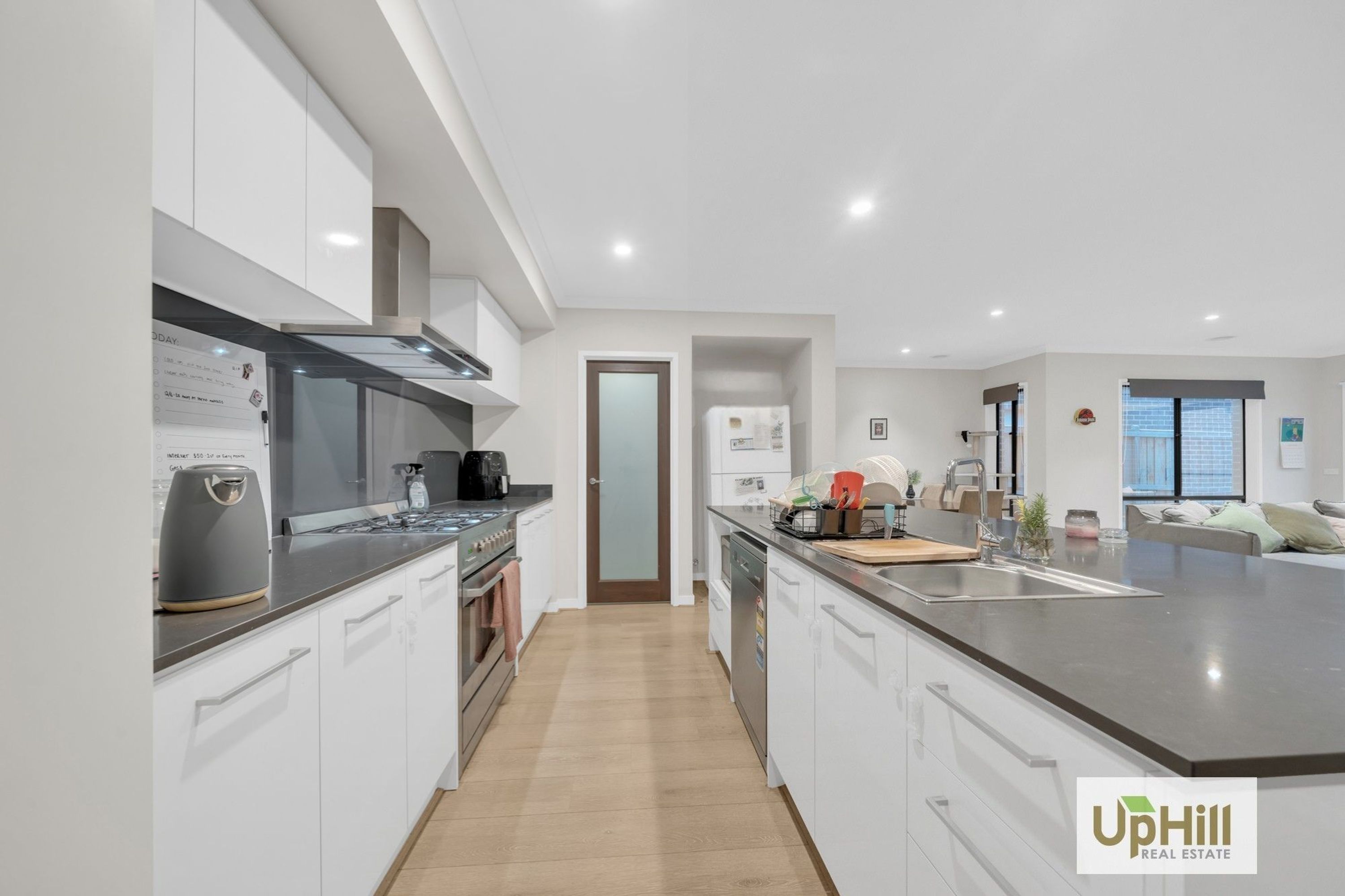 25 Shulze Drive, Clyde North - Thumbnail 4