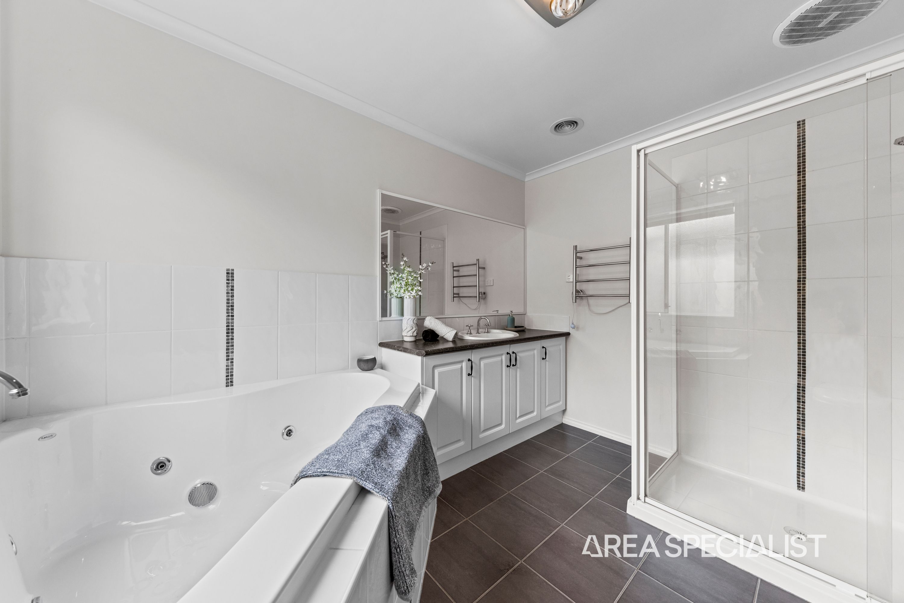 6 Bellairs Place, Koo Wee Rup - Thumbnail 5
