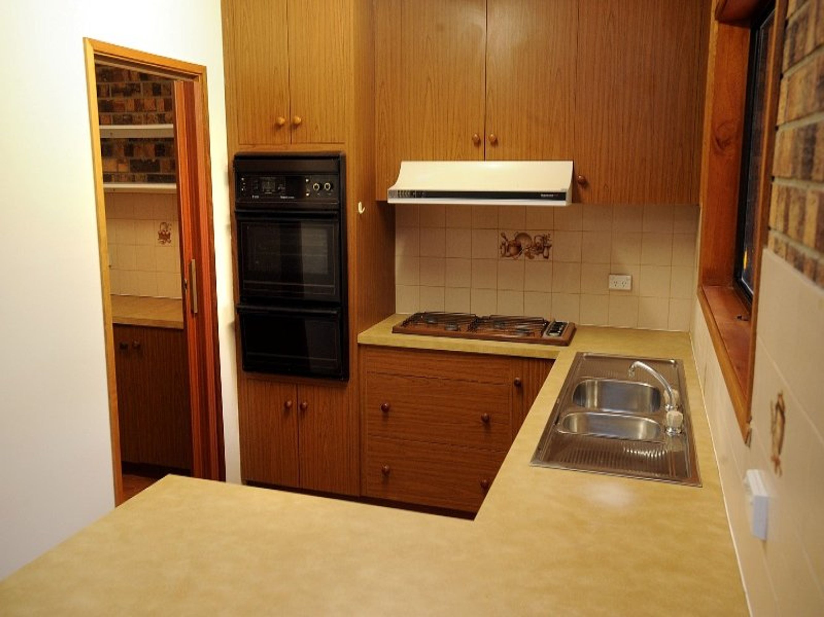 18 Fechler Avenue, Horsham VIC 3400, Horsham - Thumbnail 2