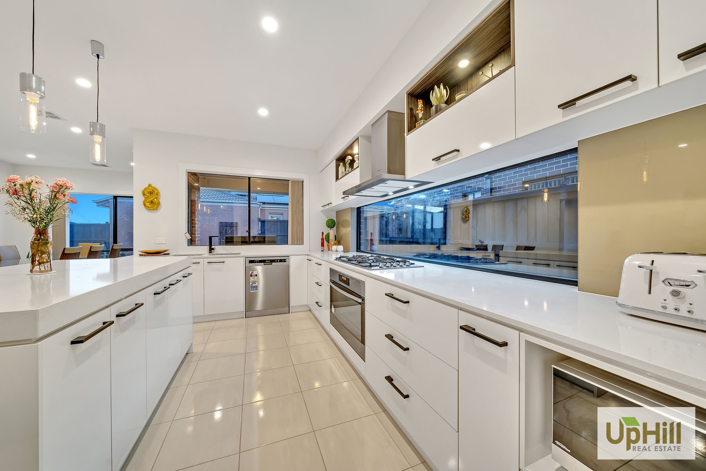 16 LANCELOT AVENUE, Clyde - Thumbnail 5