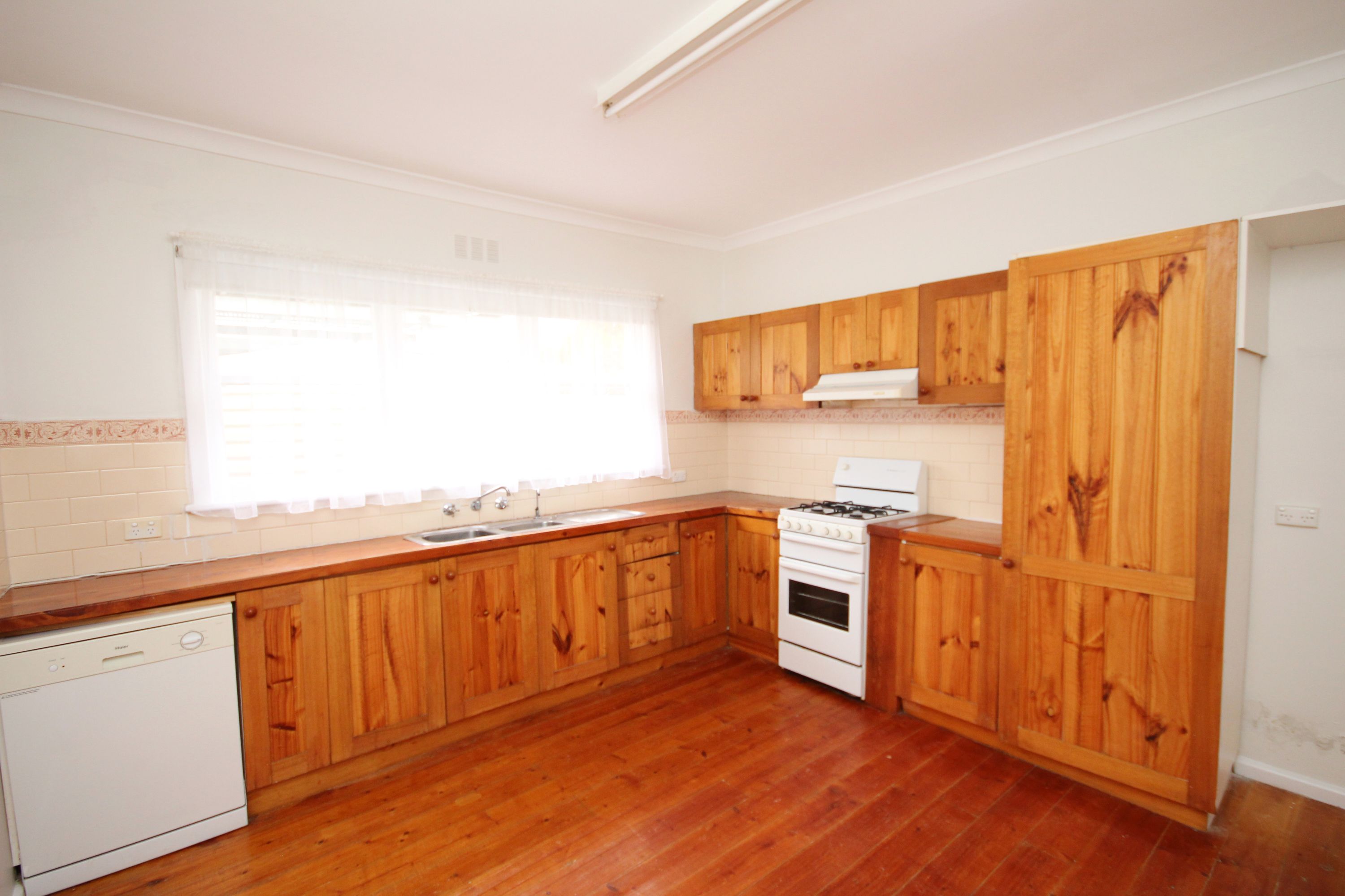 68 & 68A Wiliams Road, Horsham VIC 3400, Horsham - Thumbnail 2