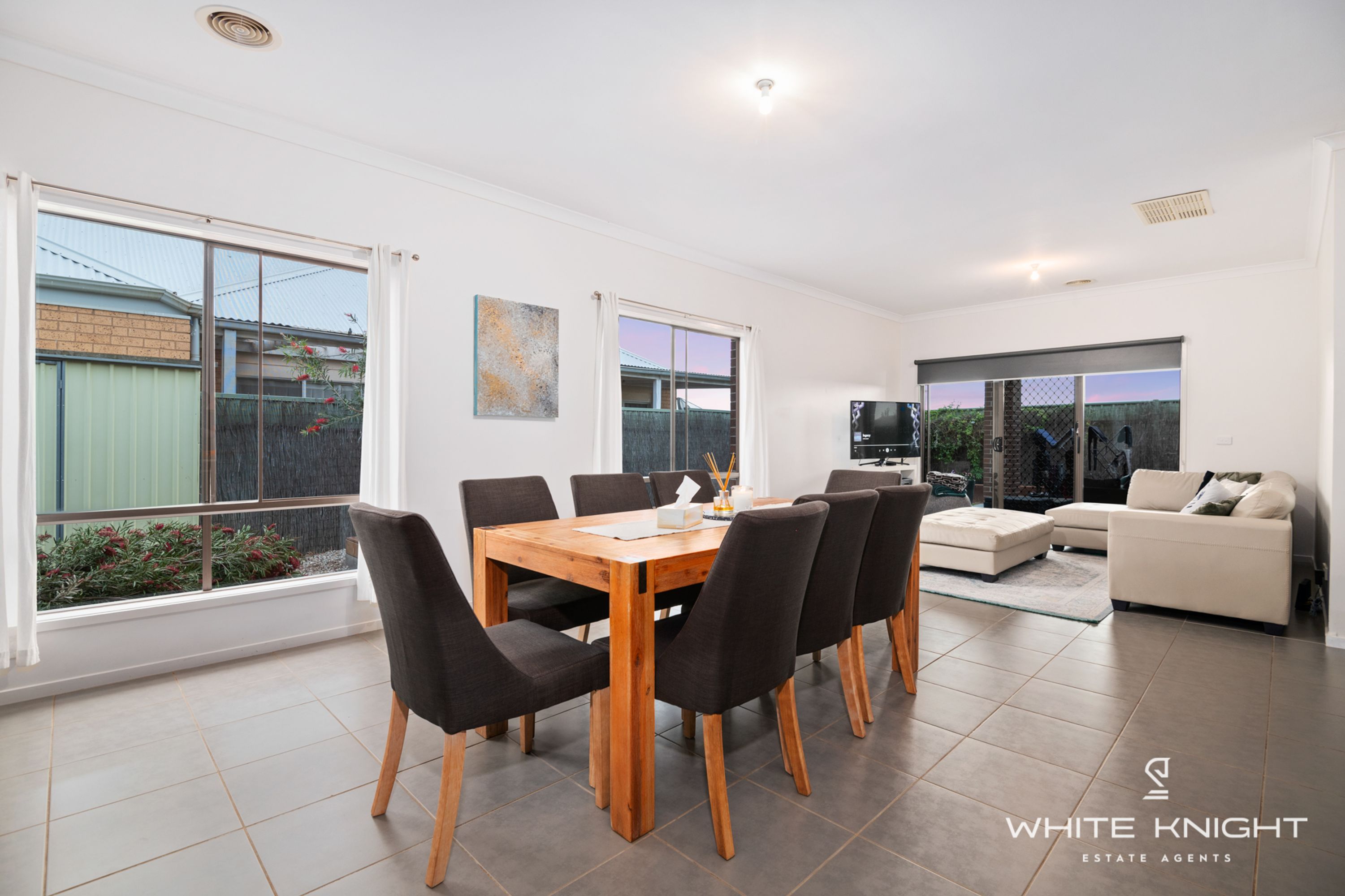 17 Asthima Way, Caroline Springs VIC 3023, Caroline Springs - Thumbnail 7