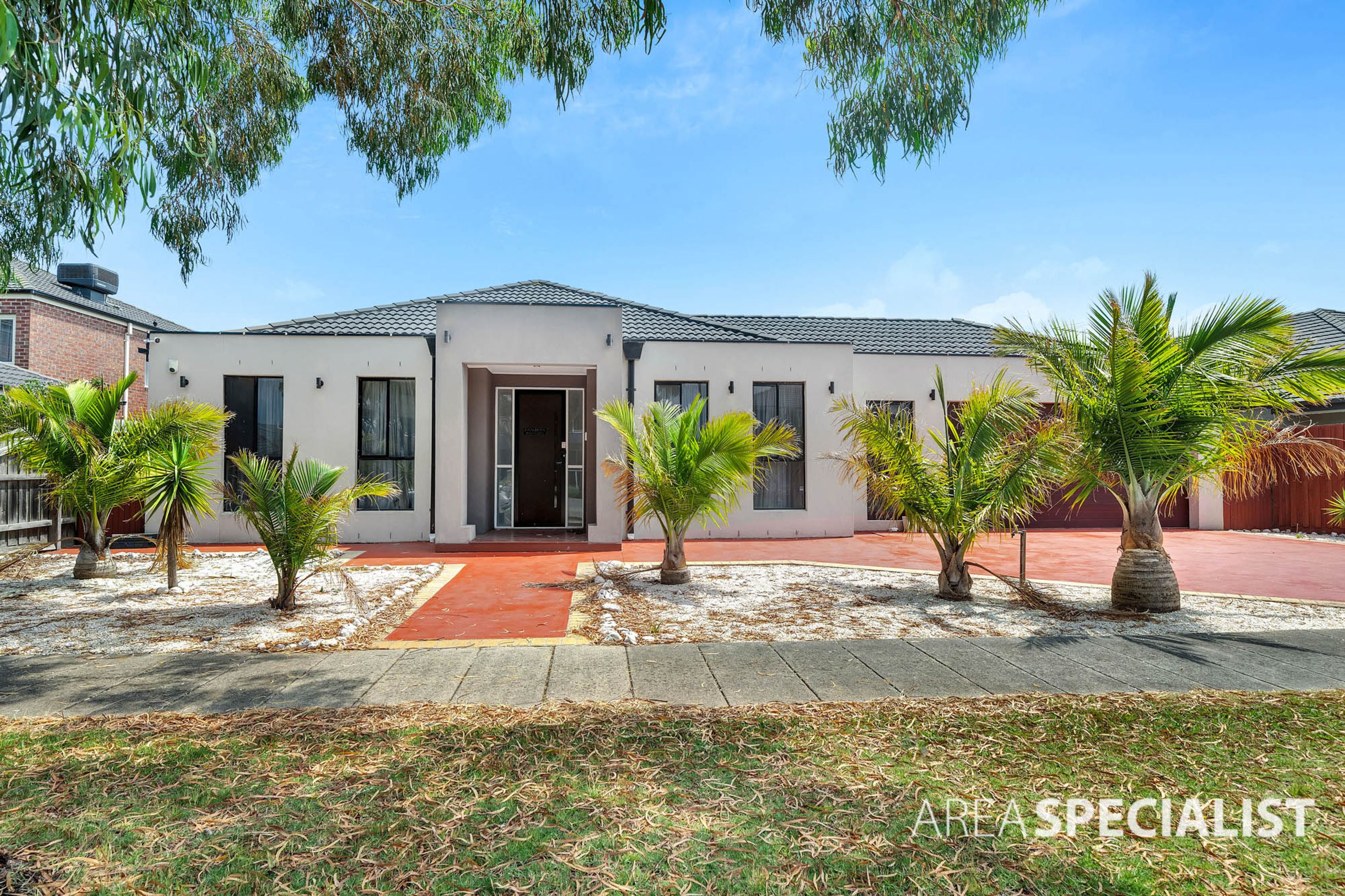 31 Penton Way, Lynbrook