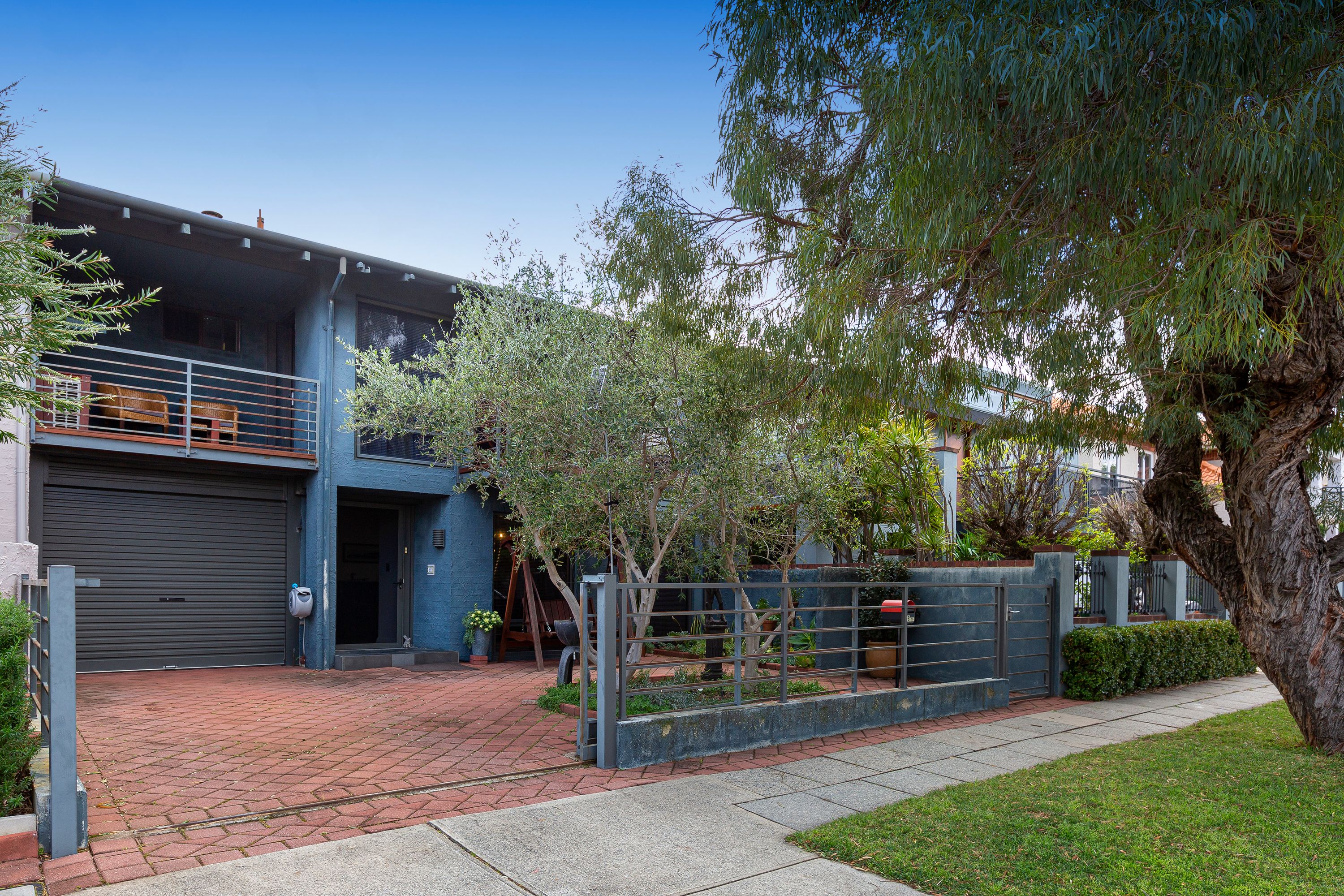 2B Alston Avenue
