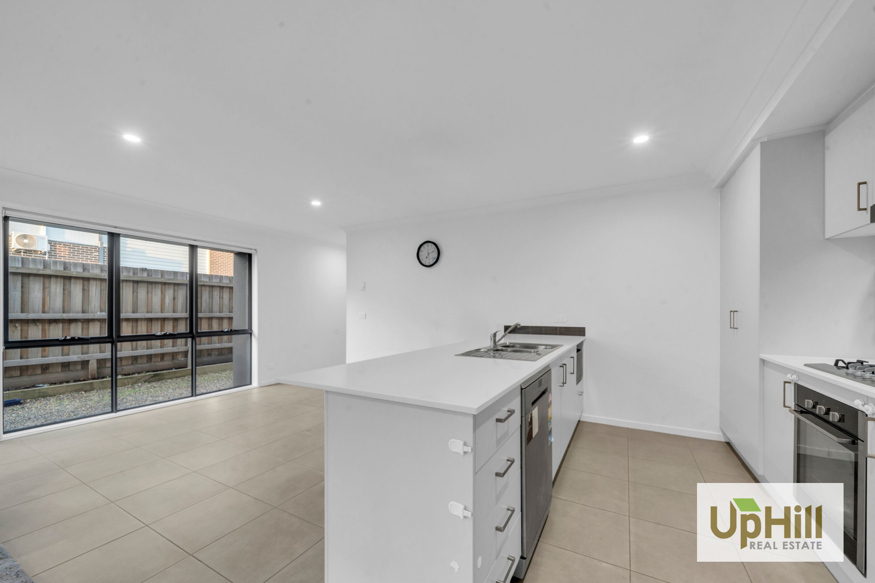 75 Barossa Drive, Clyde North - Thumbnail 8
