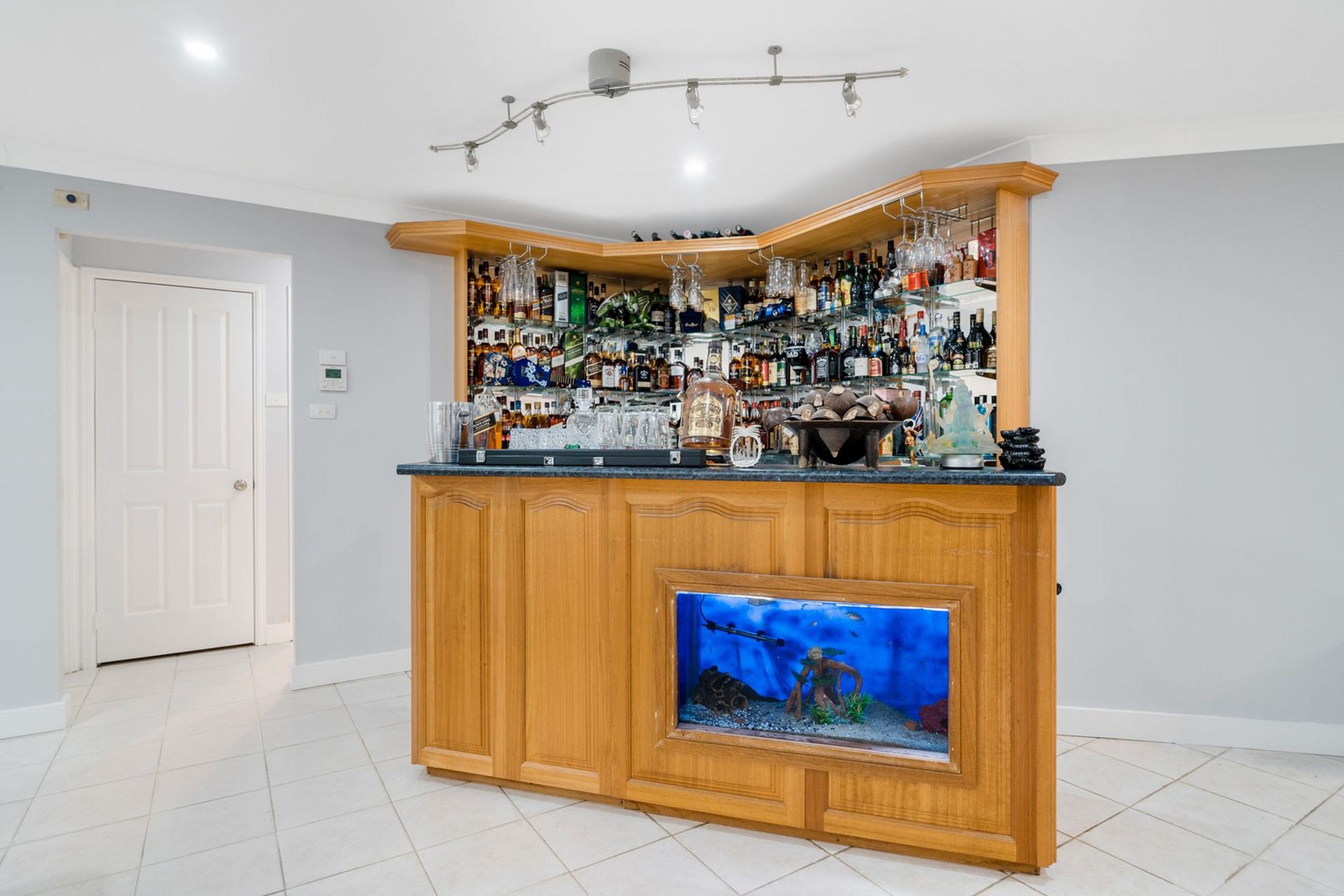 6 Bicheno Close, West Hoxton - Thumbnail 5