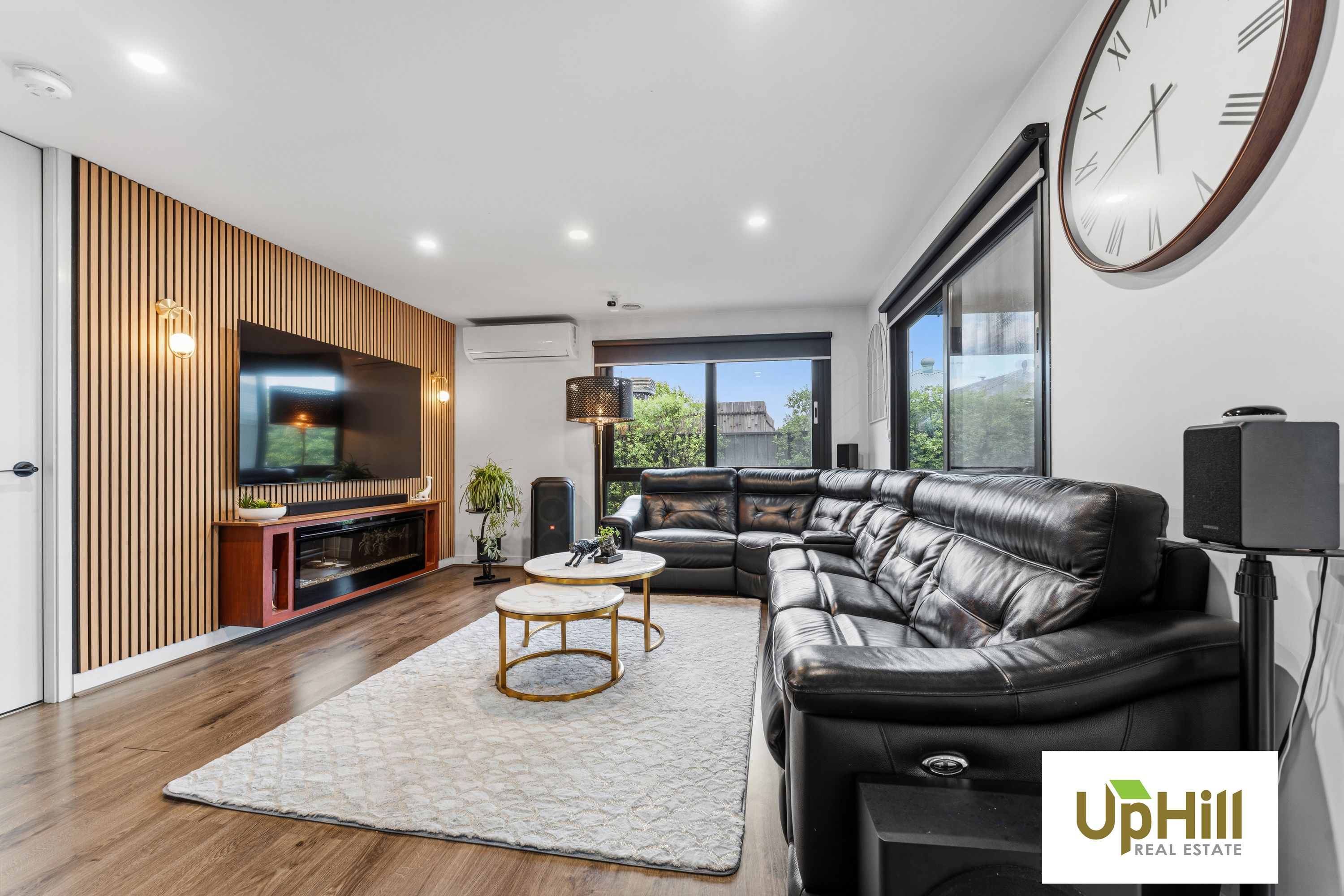 6 Xavier Way, Clyde North - Thumbnail 2