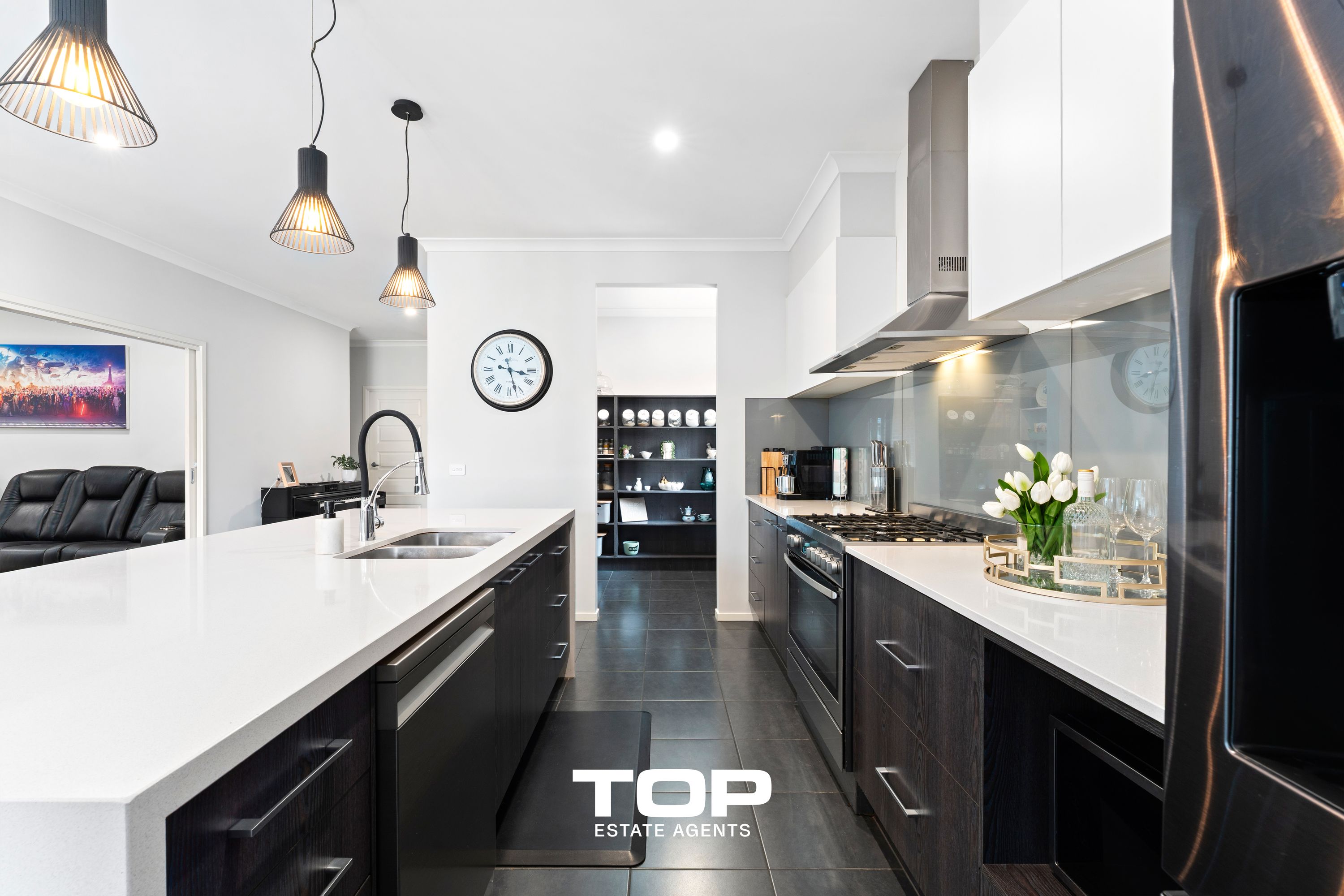 6 Flagstaff Crescent, Clyde North - Thumbnail 5