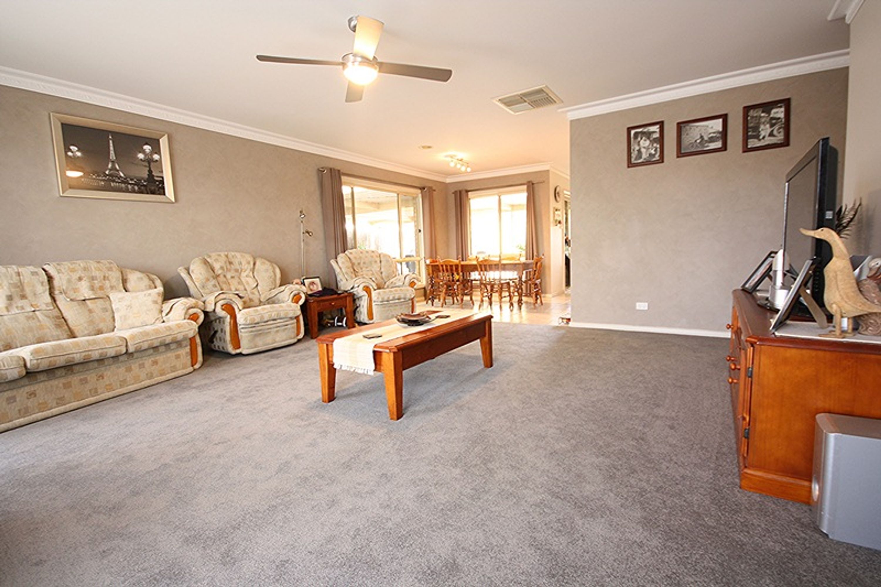 38 Mintern Crescent, Horsham VIC 3400, Horsham - Thumbnail 2