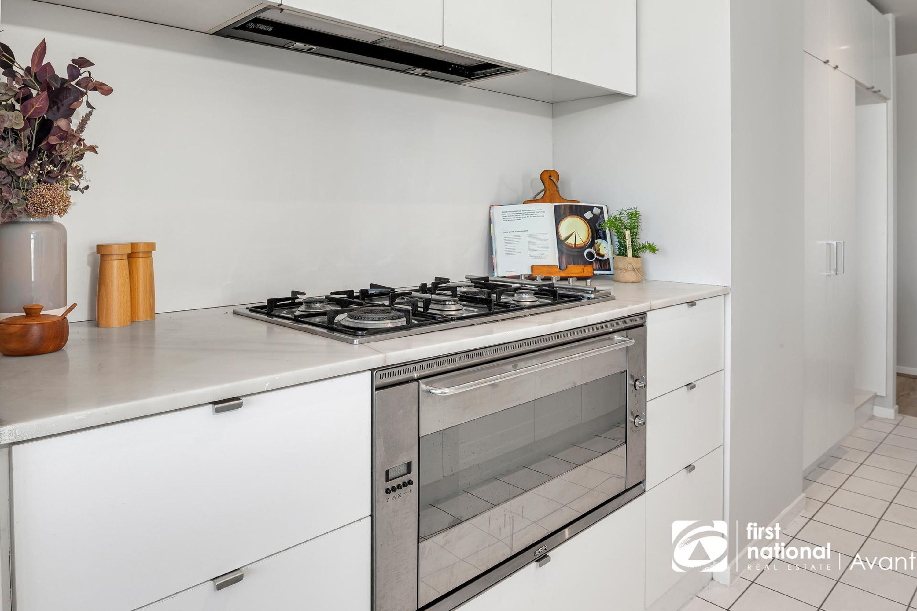 2508/620 Collins Street, Melbourne - Thumbnail 6