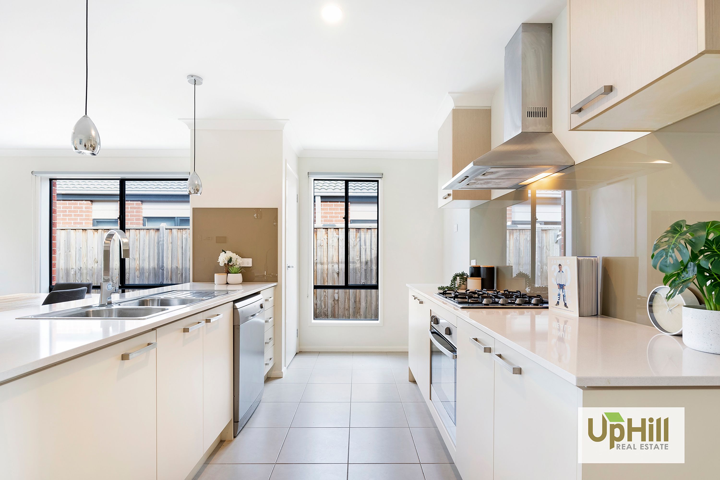 58 Skylark Boulevard, Clyde North - Thumbnail 6
