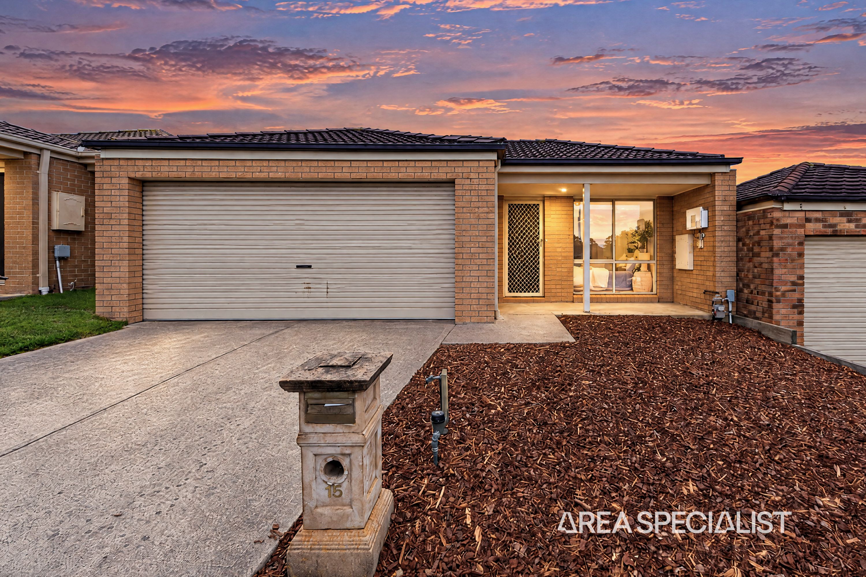 15 Jennifer Court, Pakenham - Image 1