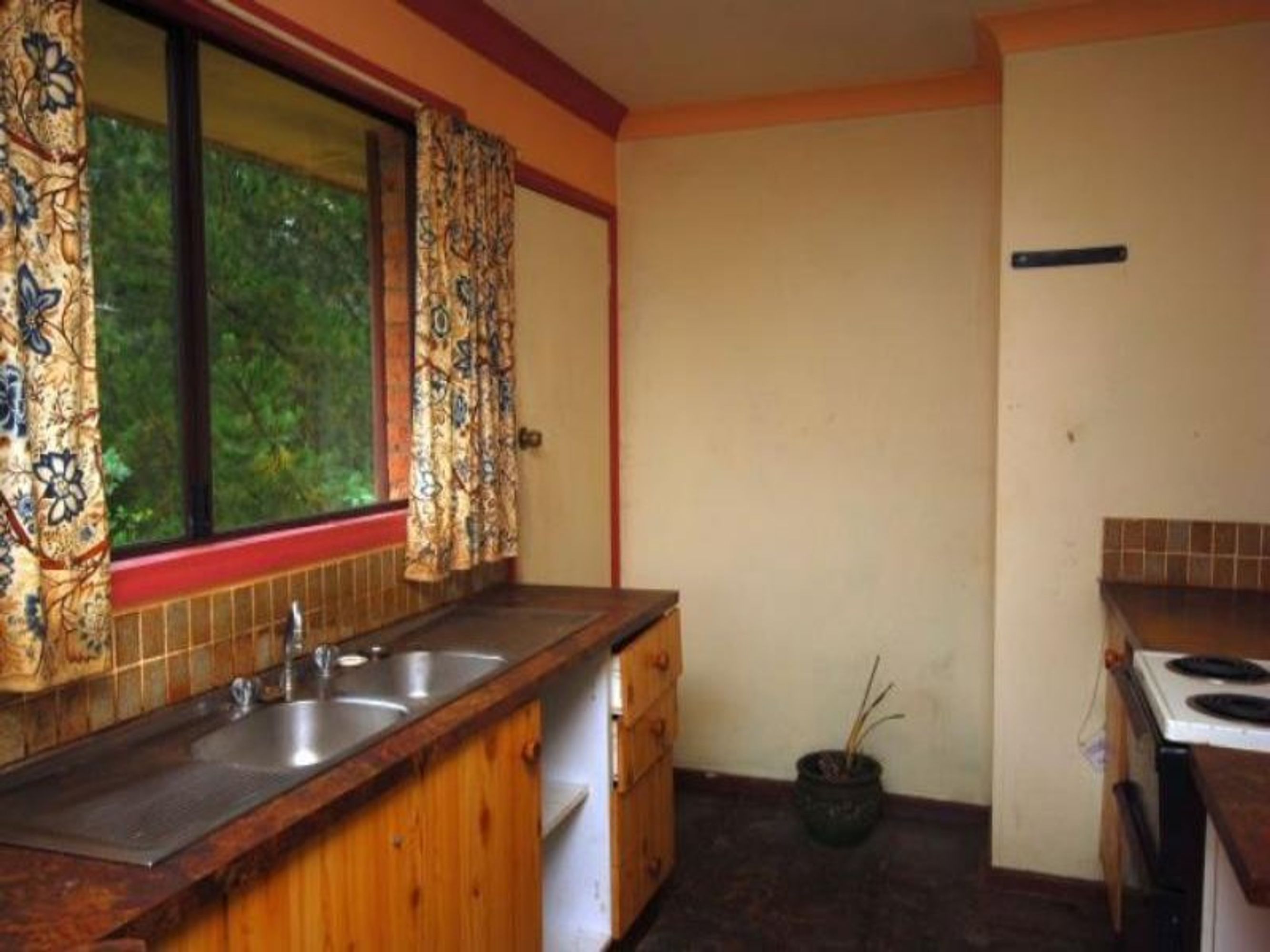 5 Peckmans Rd, Katoomba - Thumbnail 3