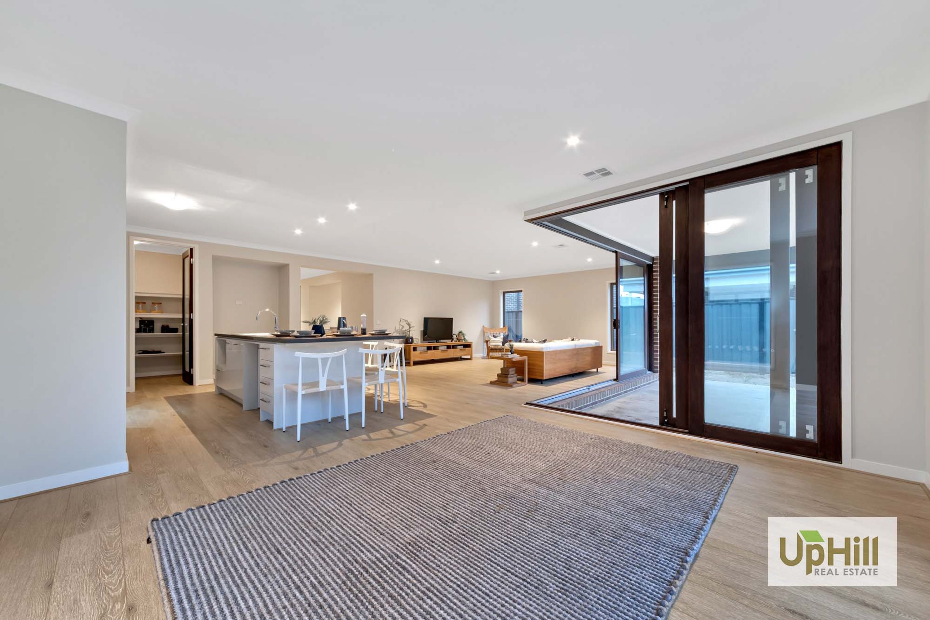 28 EPSOM LANE, Cranbourne North - Thumbnail 6