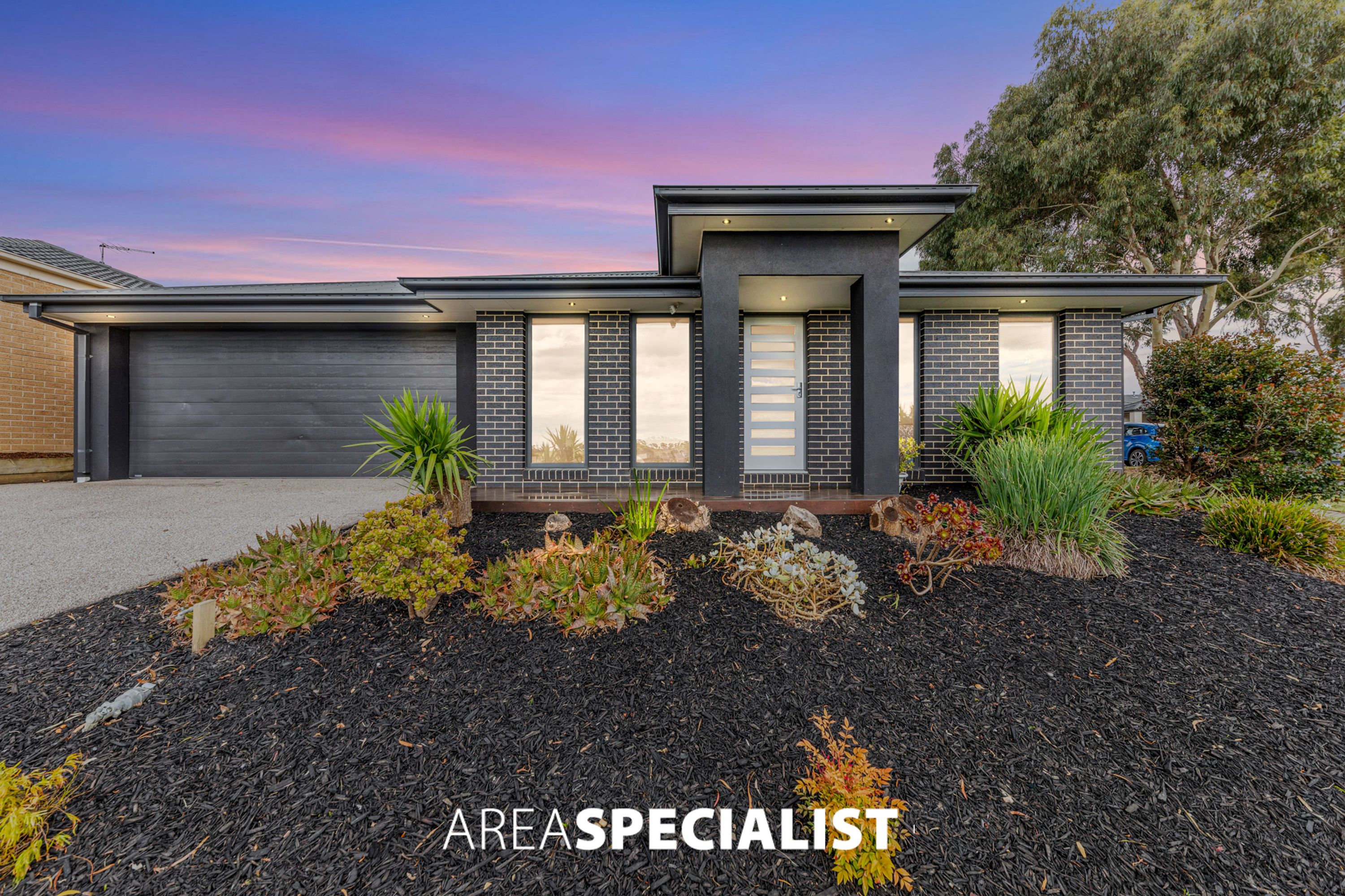 34 Constance Way, Pakenham - Thumbnail 2