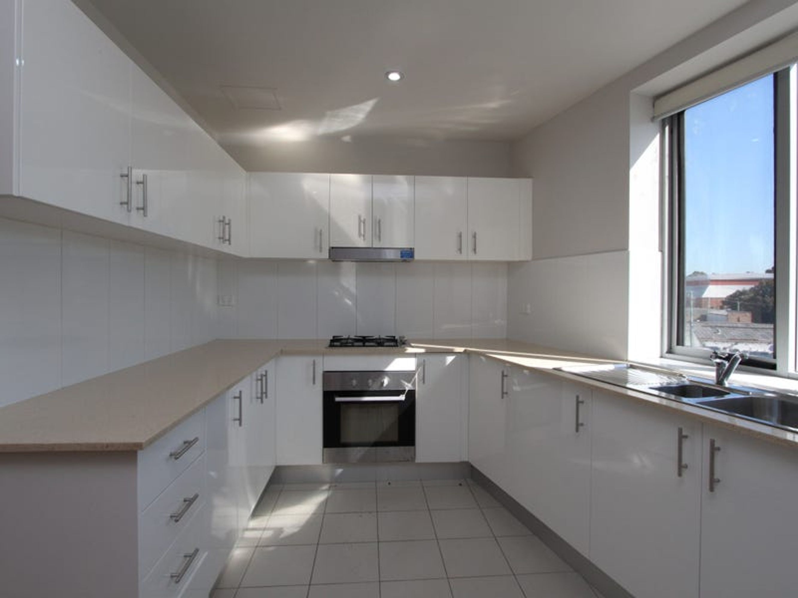 35/20-22 Princes Highway, Wolli Creek, Wolli Creek - Thumbnail 2