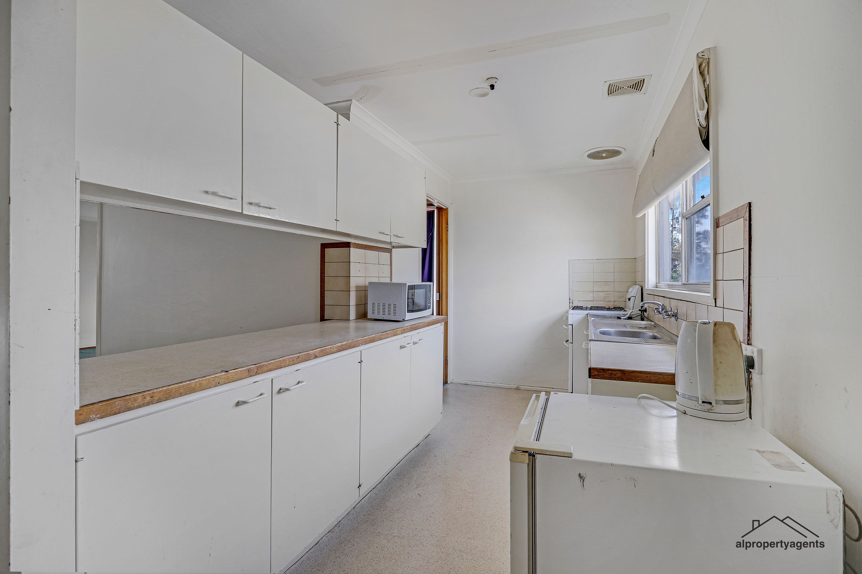 13 Shirley Street, Horsham VIC 3400, Horsham - Thumbnail 3