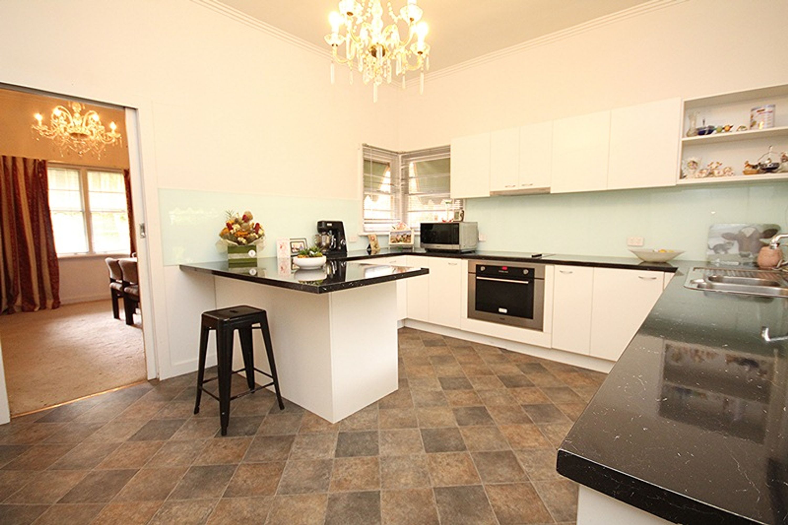 10 Dimboola Road, Nhill VIC 3418, Nhill - Thumbnail 2