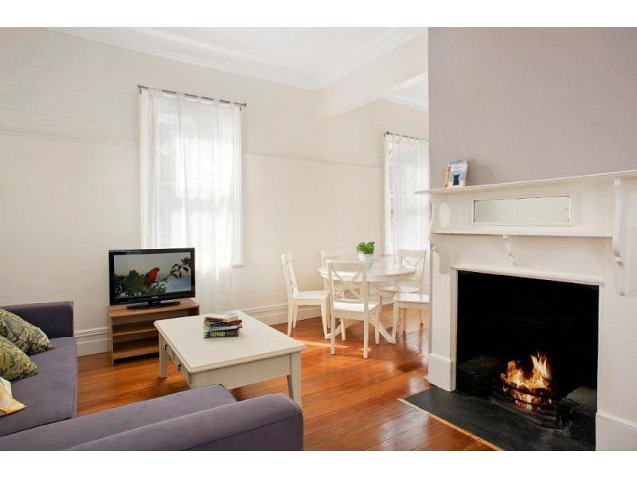 10 Kundibar Street, Katoomba - Thumbnail 2