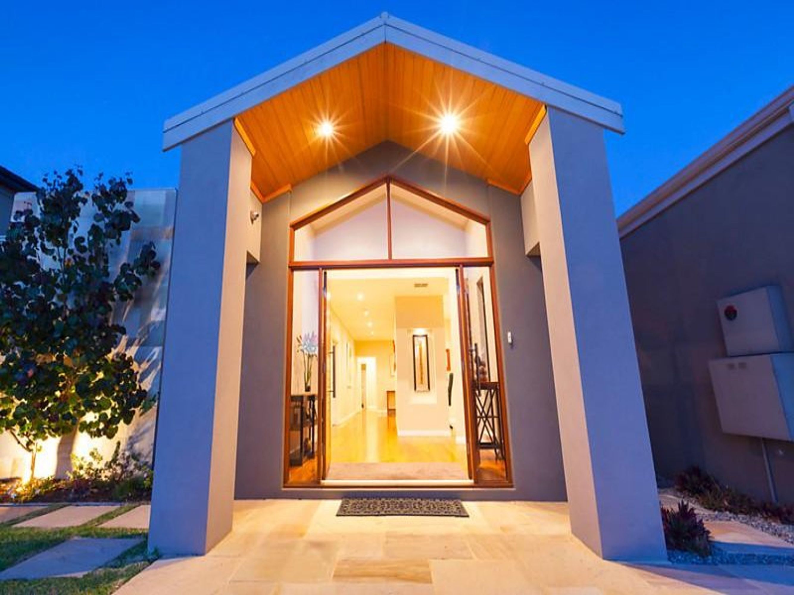 7 Cassino Drive, Stirling - Thumbnail 2
