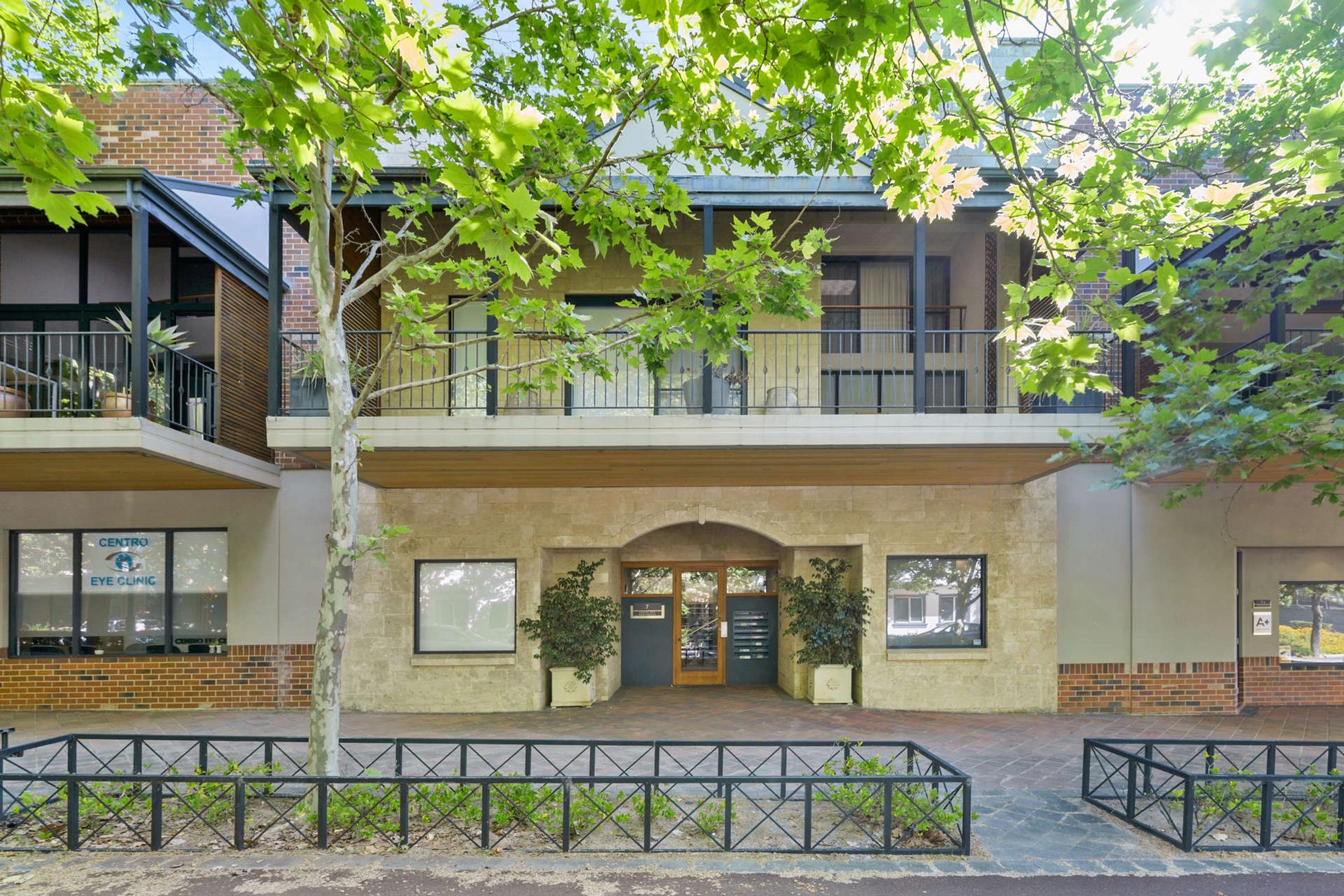 2/2/7 Centro Avenue, Subiaco - Thumbnail 2