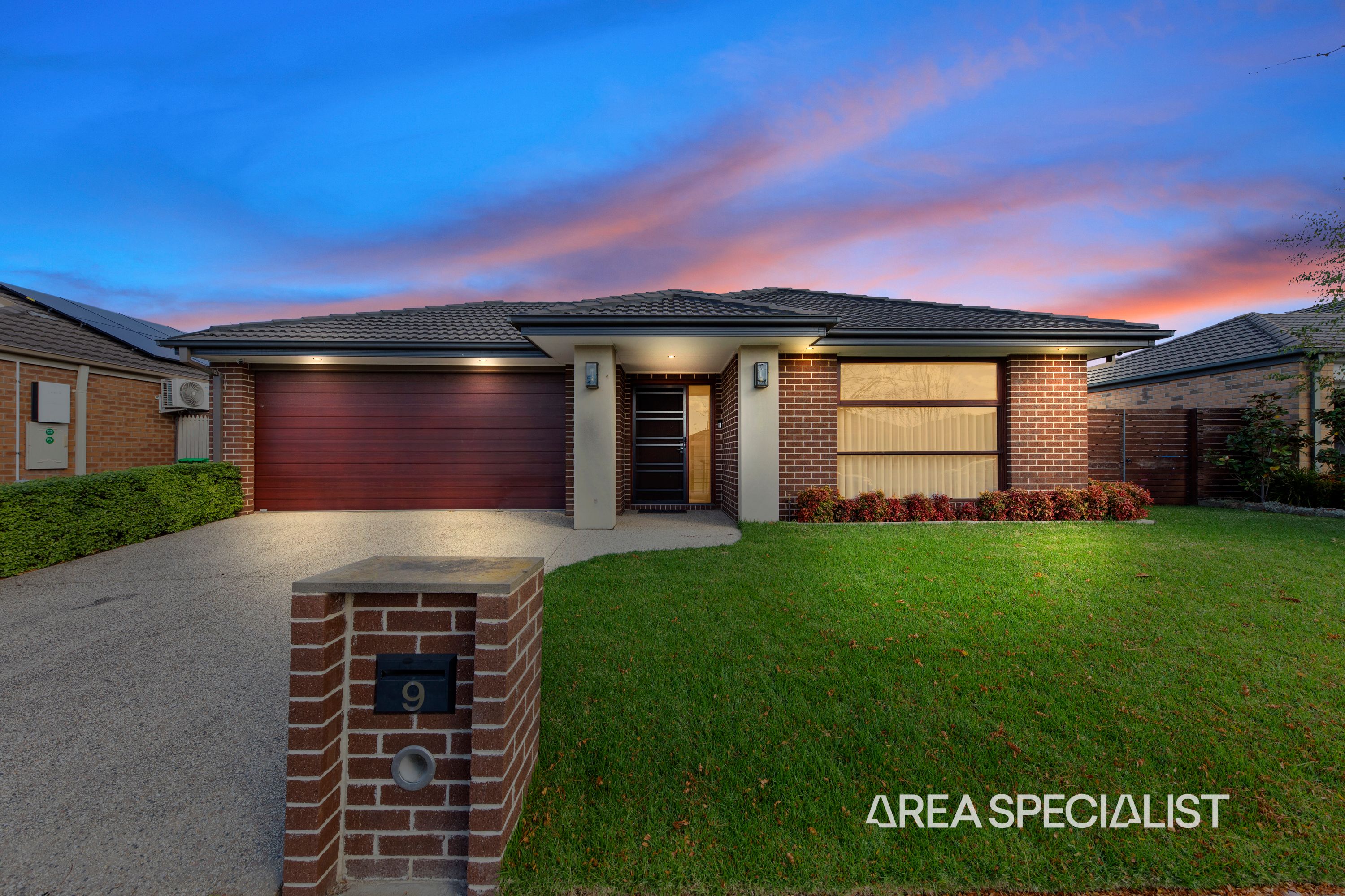 9 Red Gum Circuit, Pakenham, Pakenham - Image 1