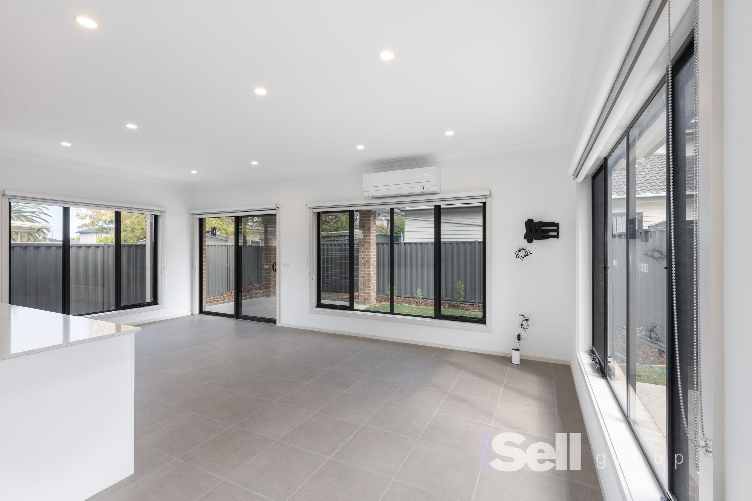 2/6 Theodore Ave, Noble Park - Thumbnail 2