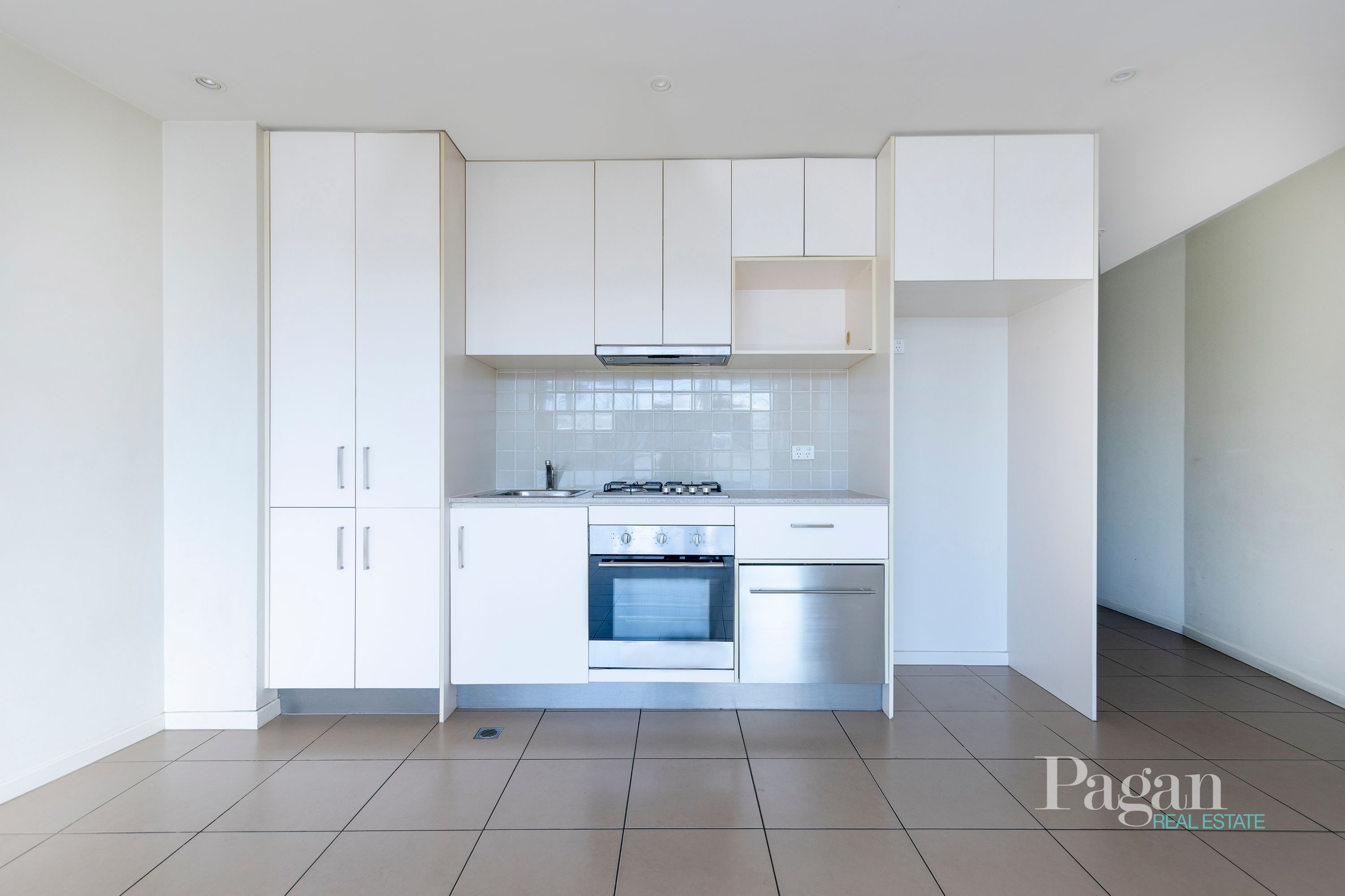 202/201 Buckley Street, Essendon - Thumbnail 3