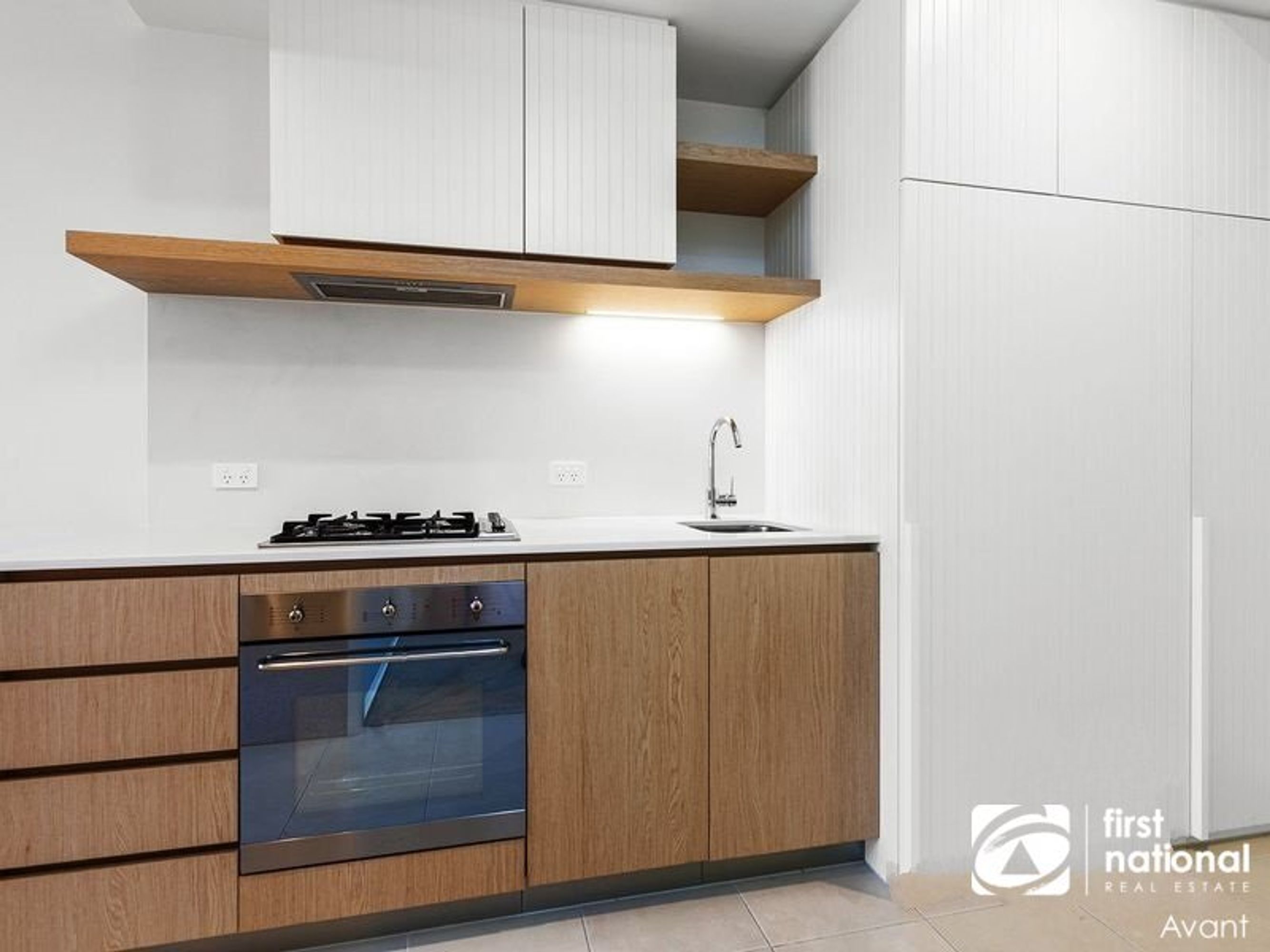 212/58 Kambrook Road, Caulfield North - Thumbnail 4