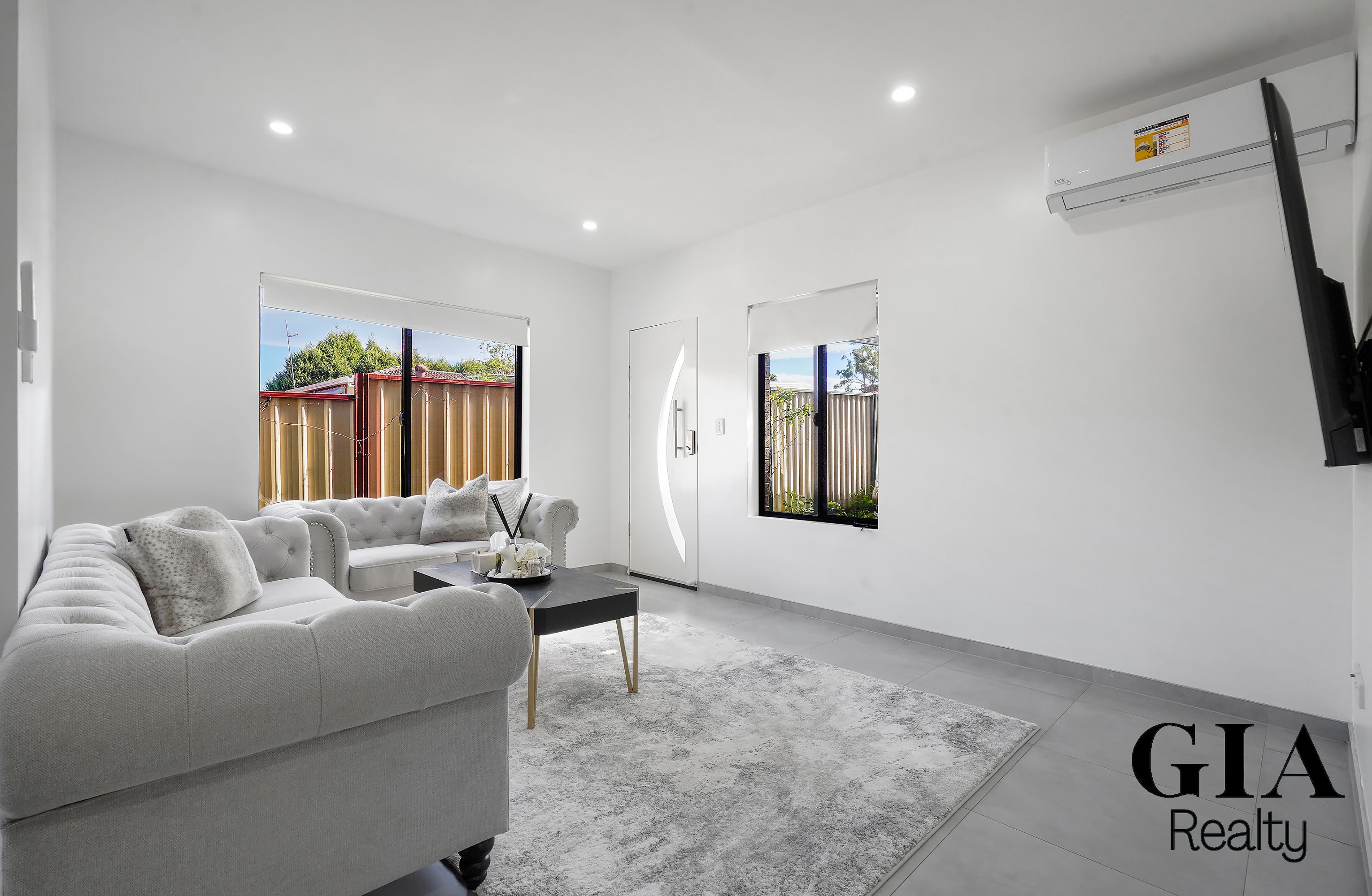 72 & 72A Dransfield Road, Edensor Park - Thumbnail 2