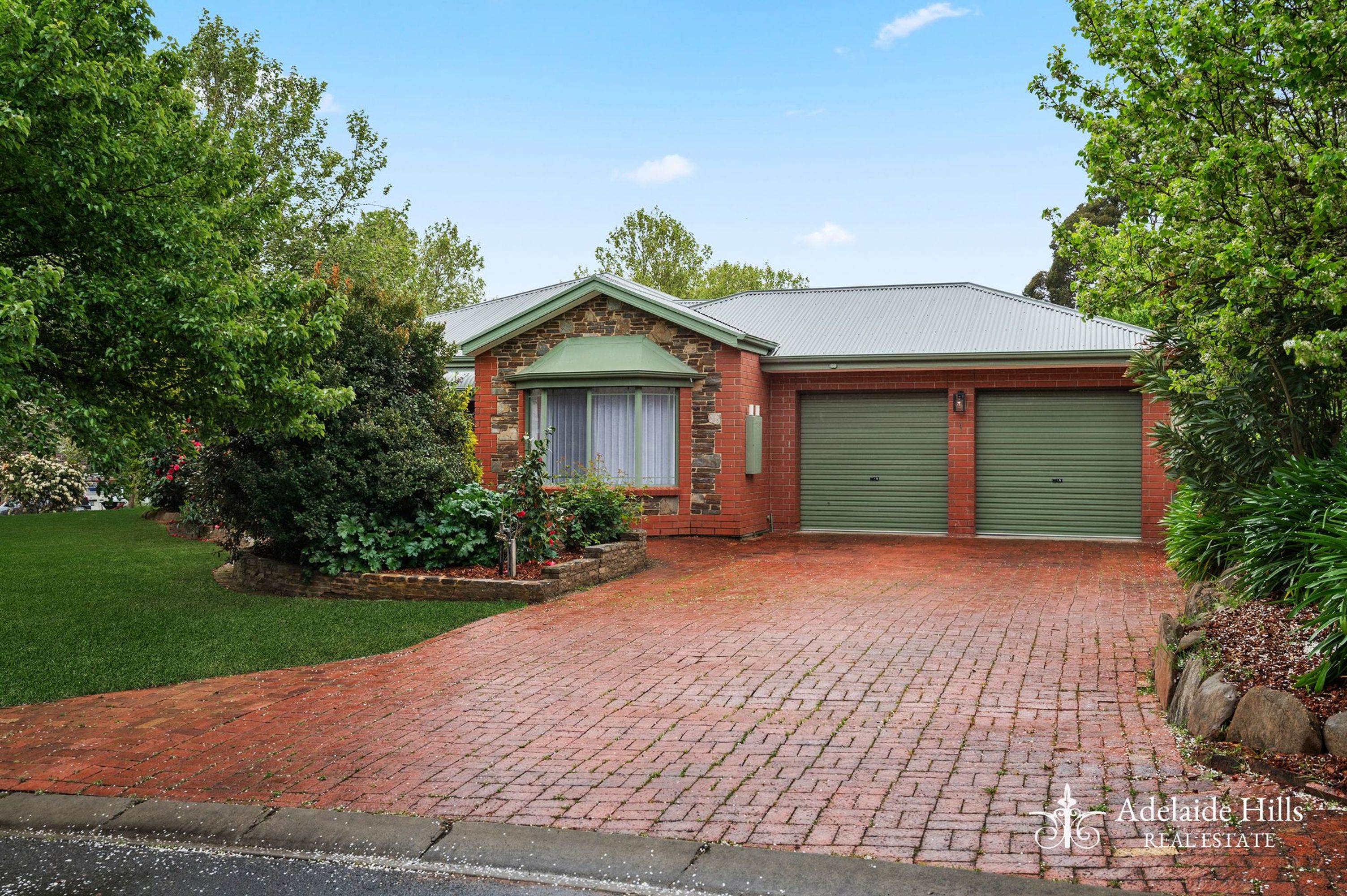 1 Pollitt Court, Littlehampton - Image 1